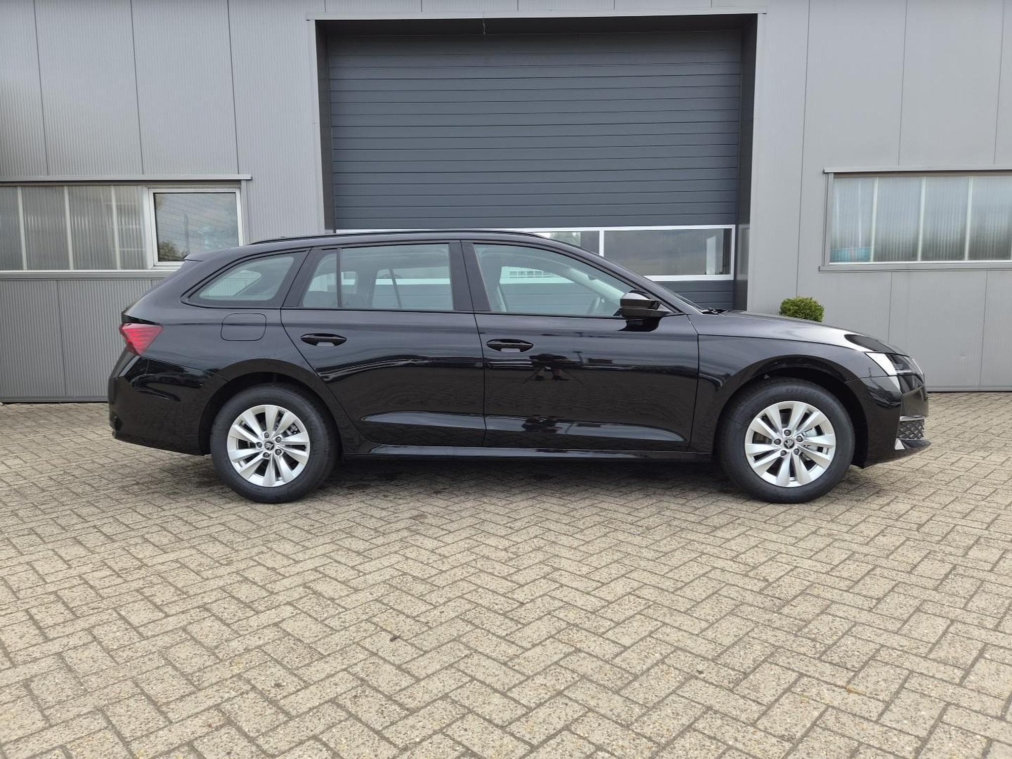 Skoda Octavia 1.5 TSI 150PS (2026) - Photo 5
