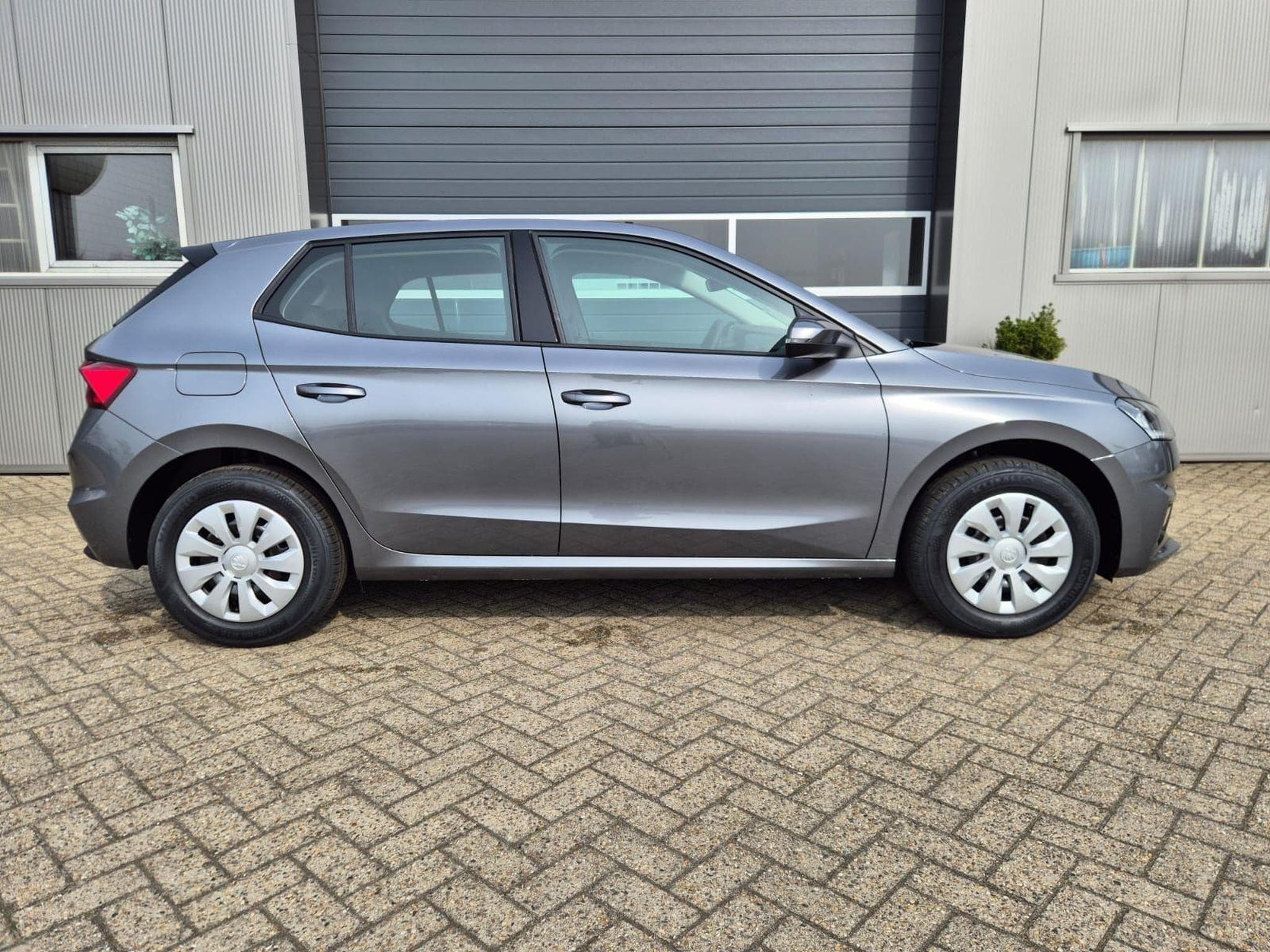 Skoda Fabia 1.0 TSI 95PS (2026) - Photo 6