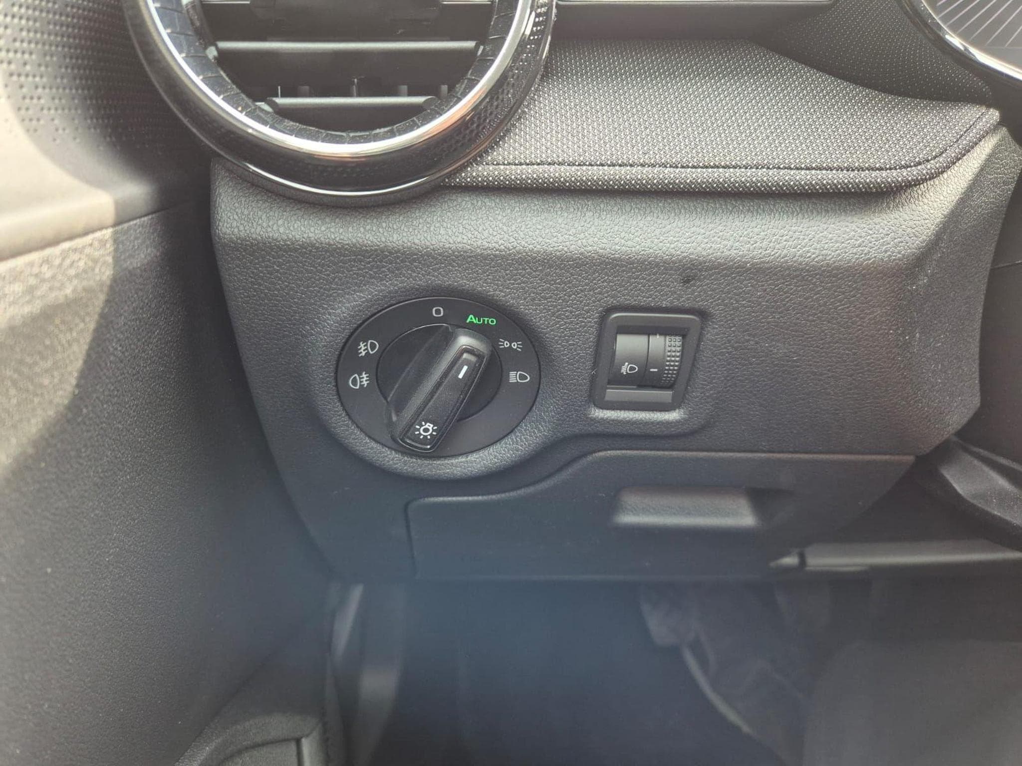 Skoda Fabia 1.0 TSI 95PS (2026) - Photo 14