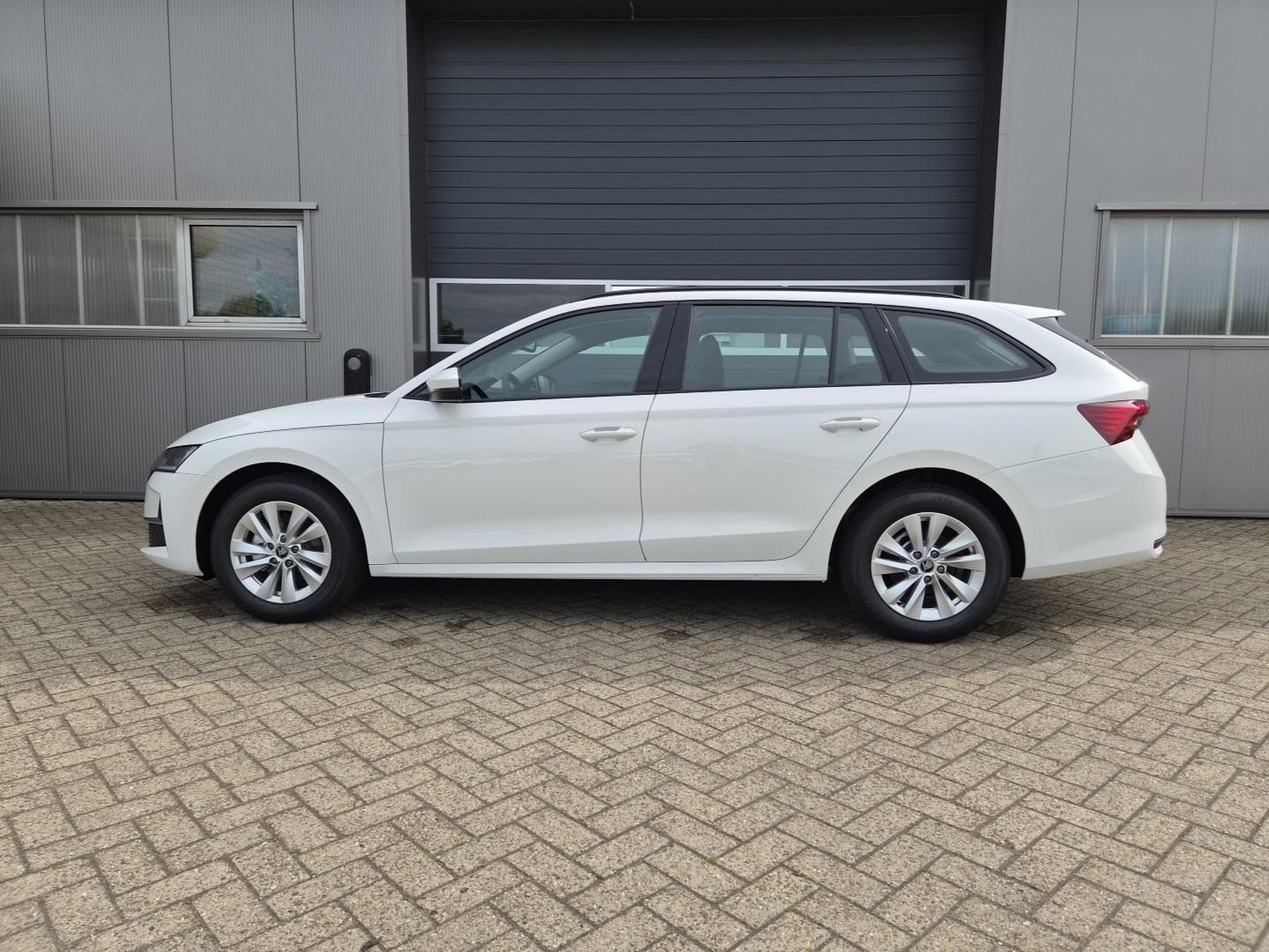 Skoda Octavia 1.5 TSI 150PS (2026) - Photo 1