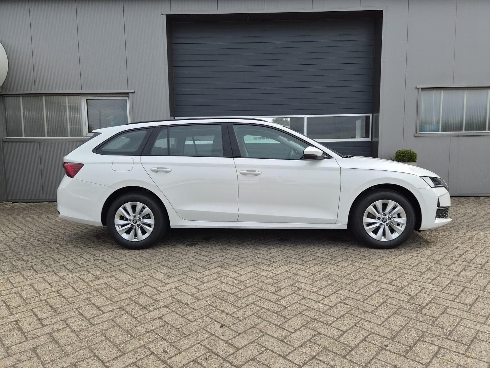 Skoda Octavia 1.5 TSI 150PS (2026) - Photo 5