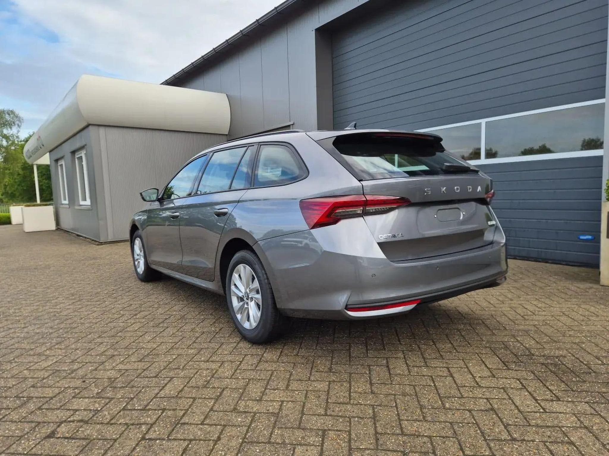 Skoda Octavia 1.5 TSI 150PS (2026) - Photo 2