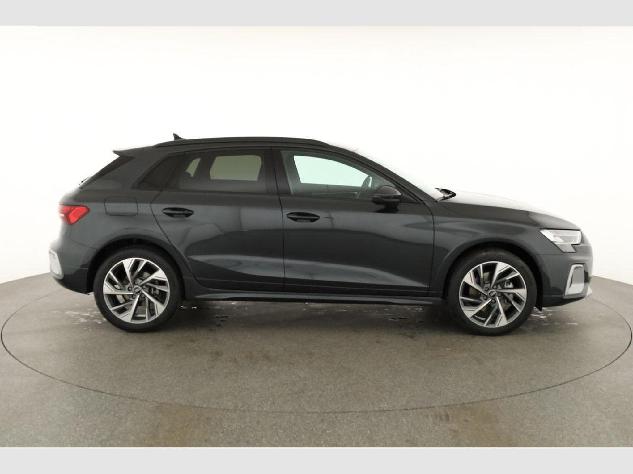 Audi A3 TFSI quattro 150 kW (2026) - Photo 21