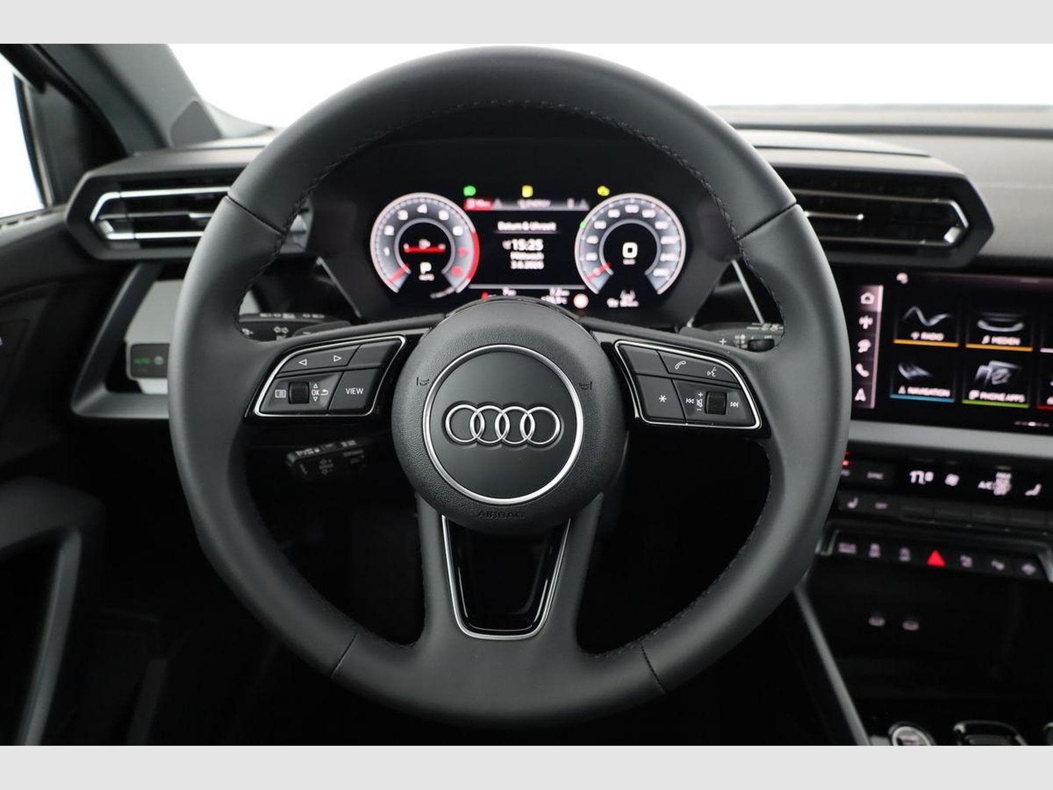 Audi A3 TFSI quattro 150 kW (2026) - Photo 5