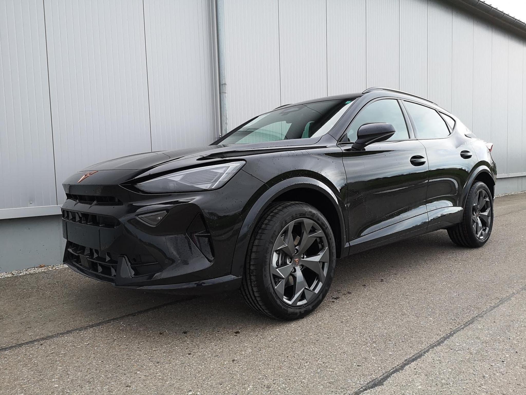 Cupra Formentor 1.5 eTSI 110 kW (2026) - Photo 1