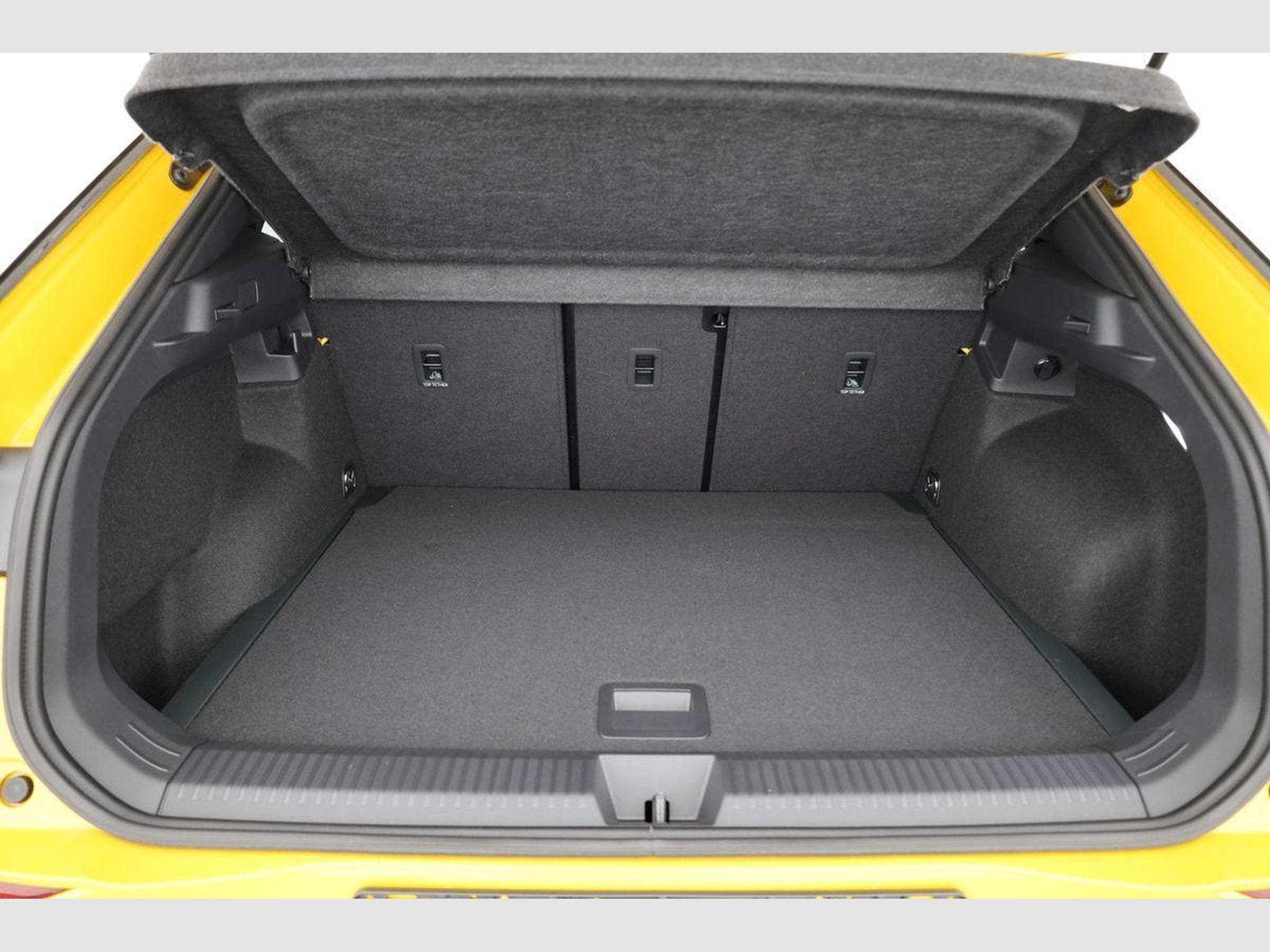 VW T-Roc 1.5 eTSI 110 kW R-Line (2026) - Photo 11