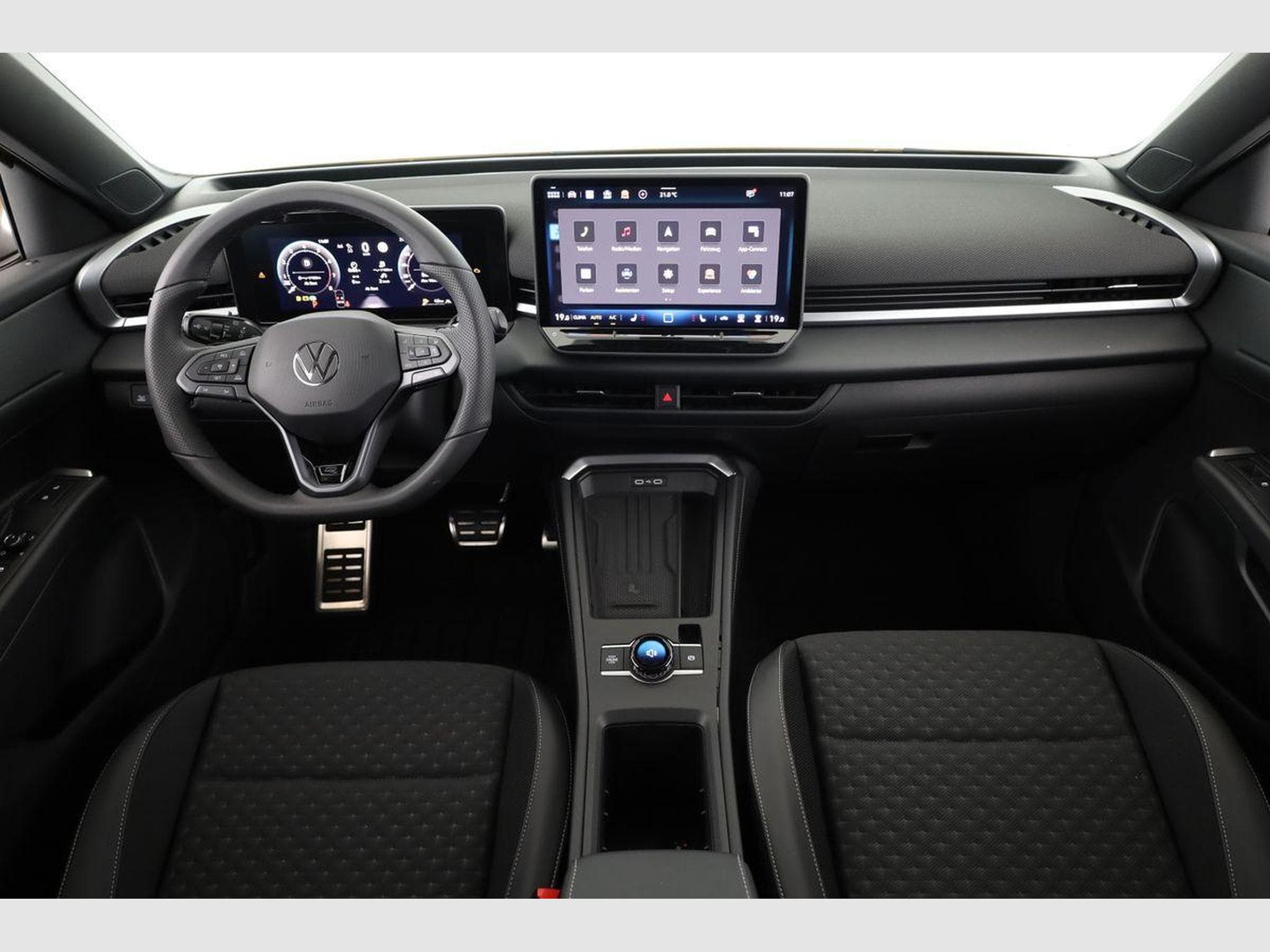 VW T-Roc 1.5 eTSI 110 kW R-Line (2026) - Photo 4