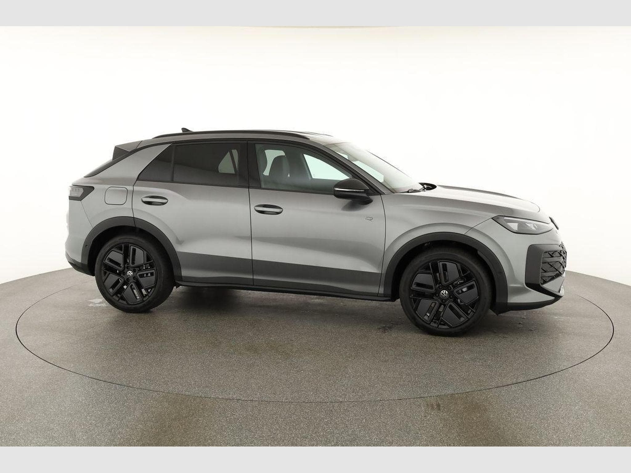 VW T-Roc 1.5 eTSI 110 kW R-Line (2026) - Photo 20