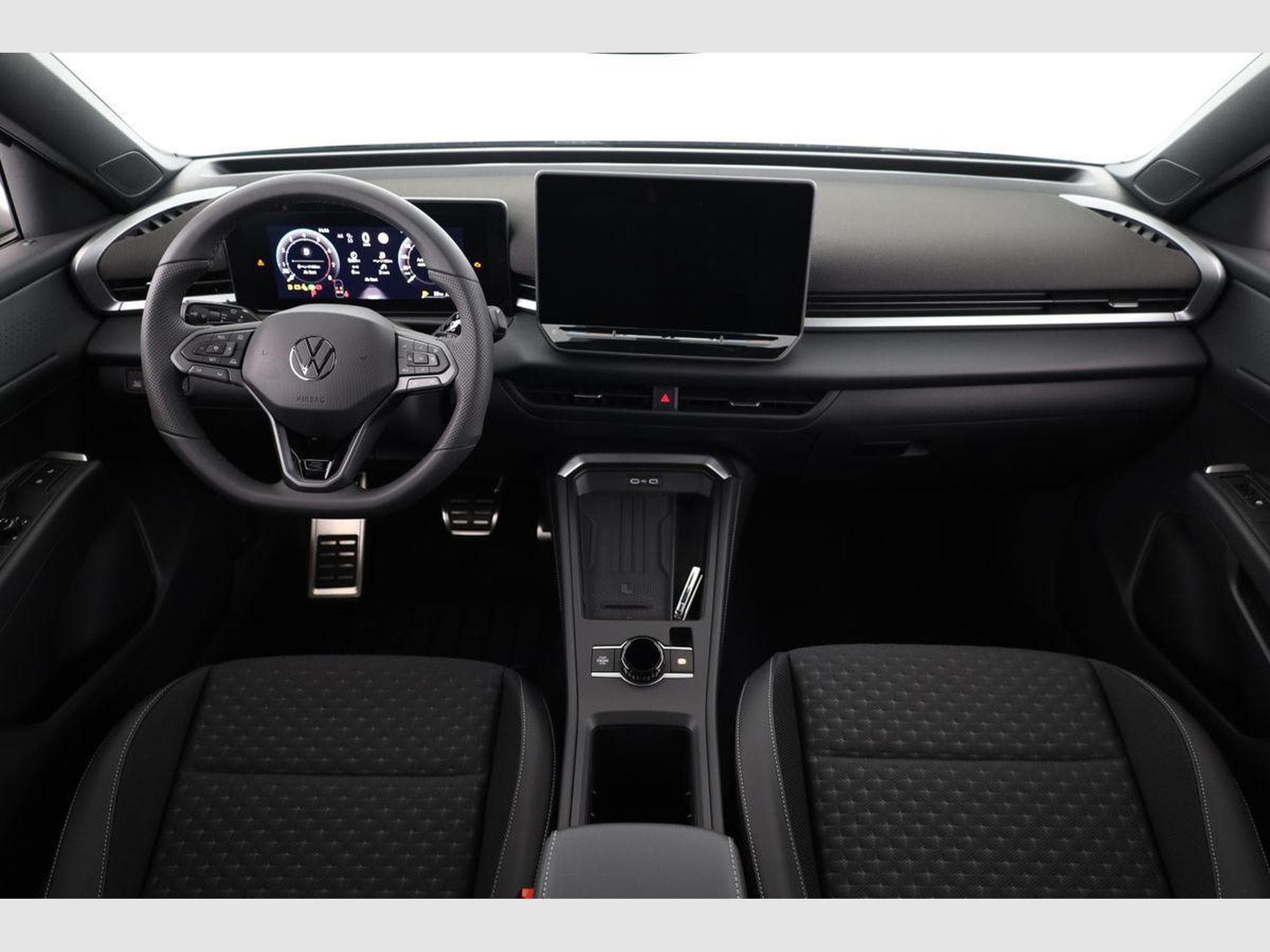 VW T-Roc 1.5 eTSI 110 kW R-Line (2026) - Photo 4