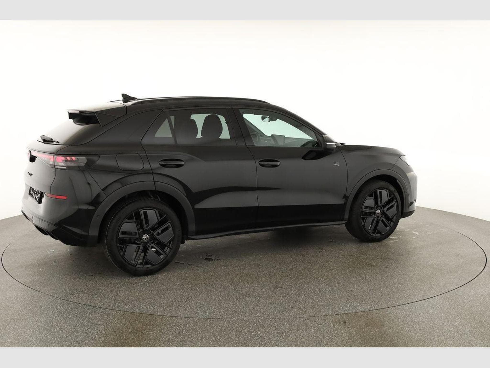 VW T-Roc 1.5 eTSI 110 kW R-Line (2026) - Photo 17