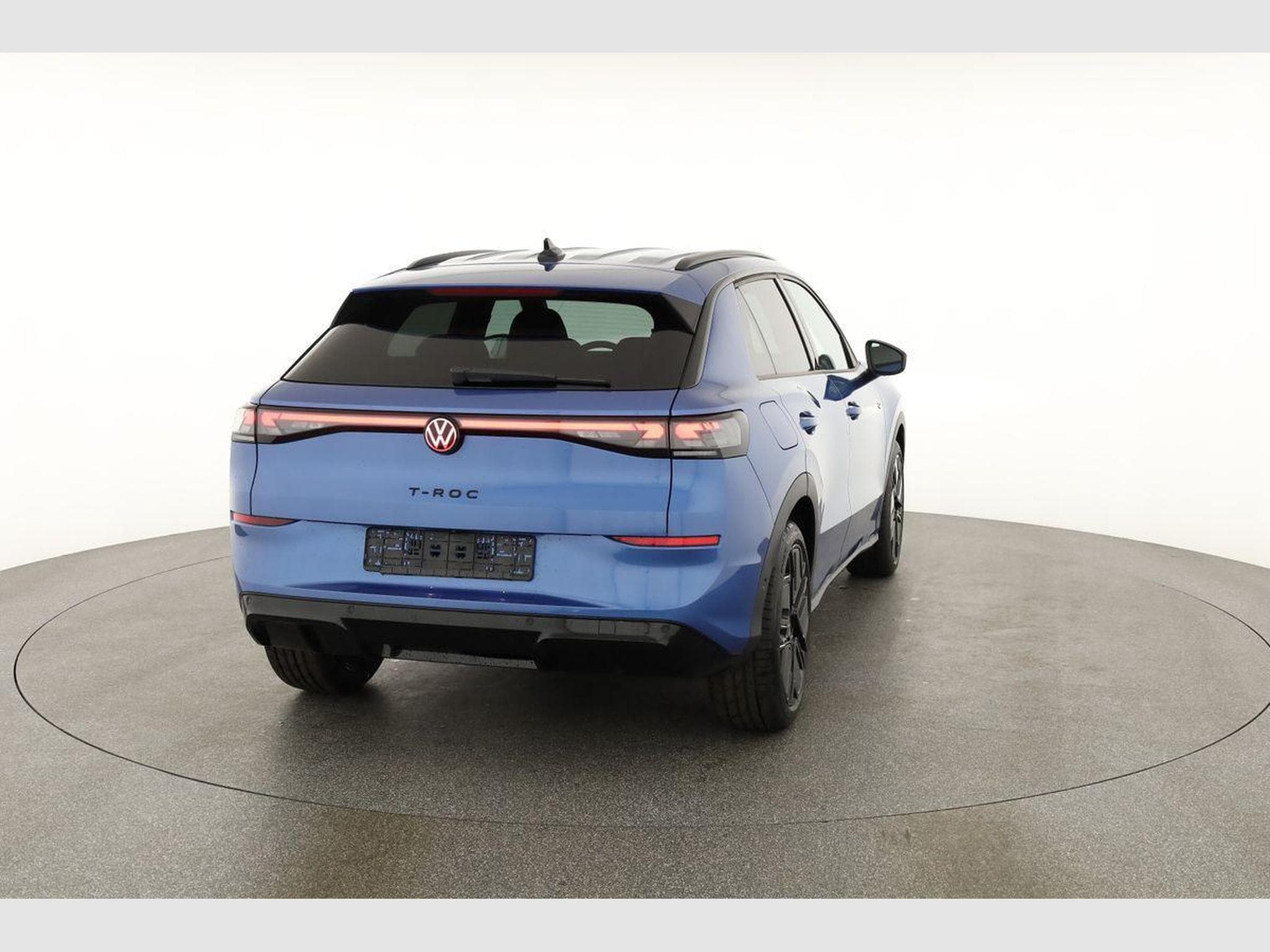 VW T-Roc 1.5 eTSI 110 kW R-Line (2026) - Photo 14