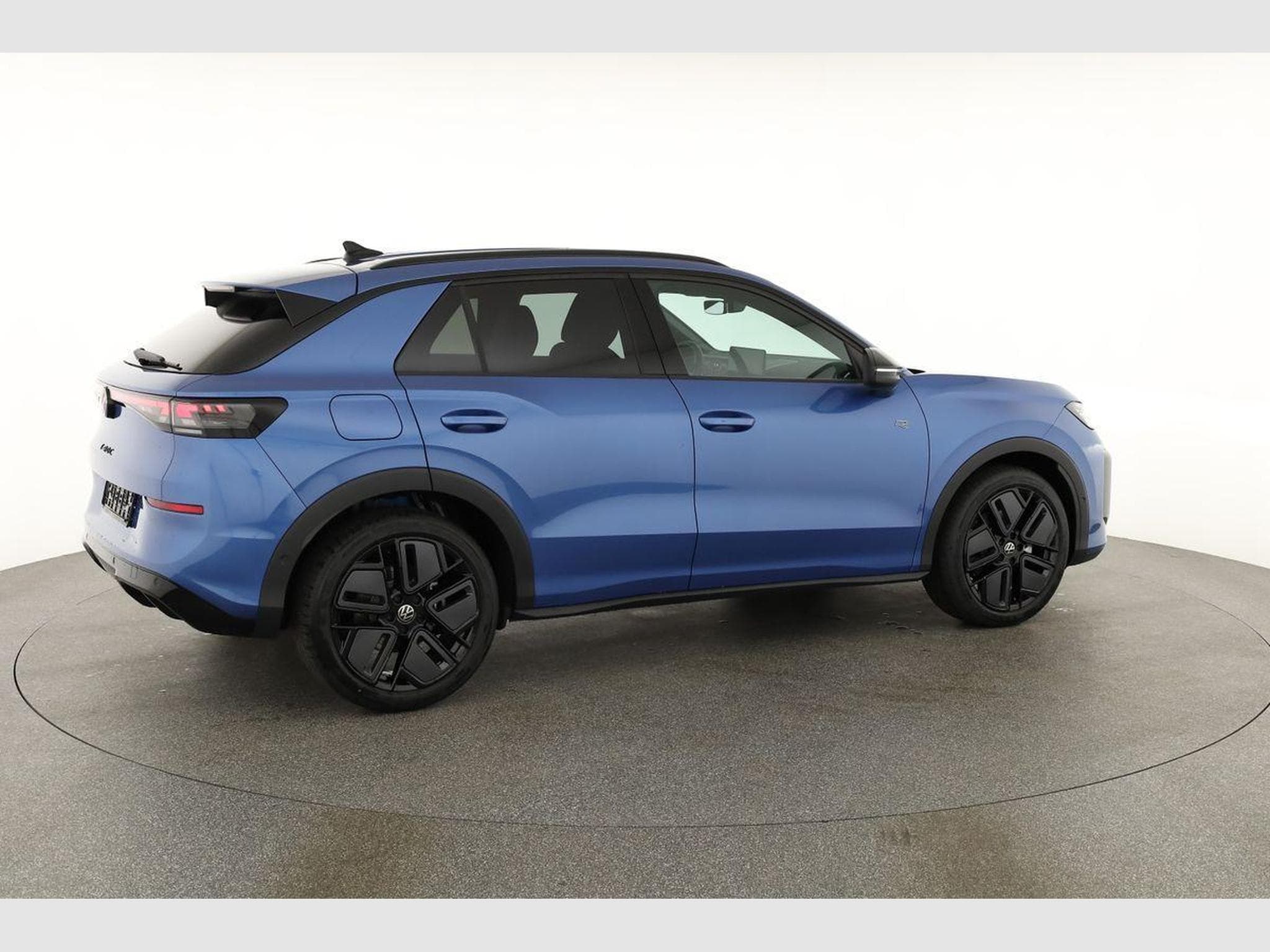 VW T-Roc 1.5 eTSI 110 kW R-Line (2026) - Photo 17