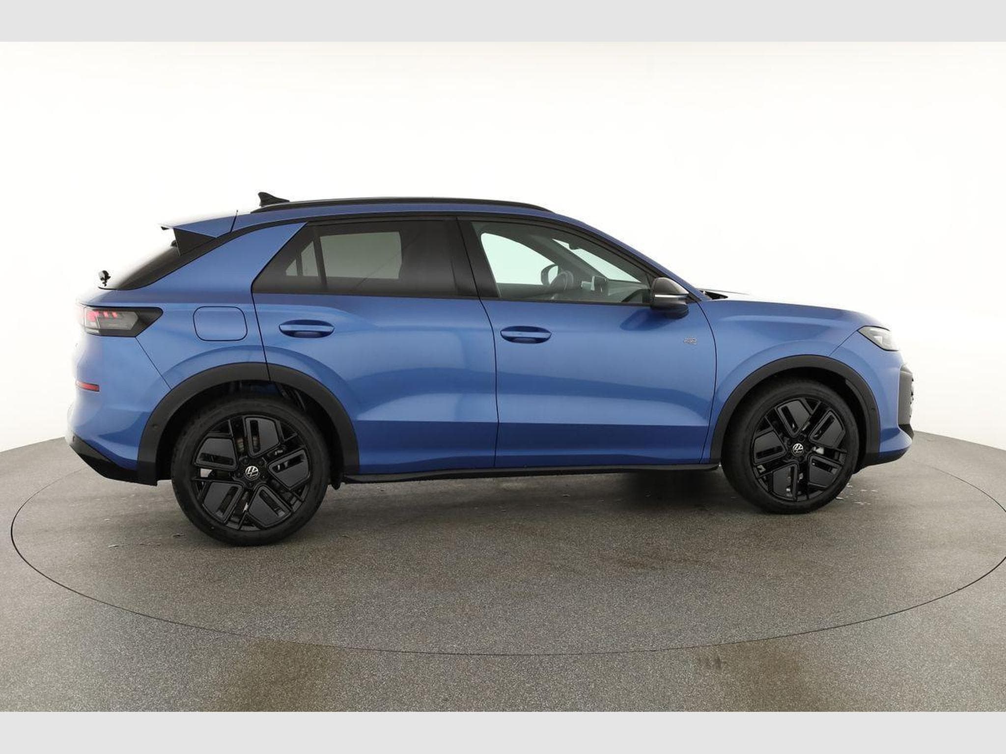 VW T-Roc 1.5 eTSI 110 kW R-Line (2026) - Photo 18