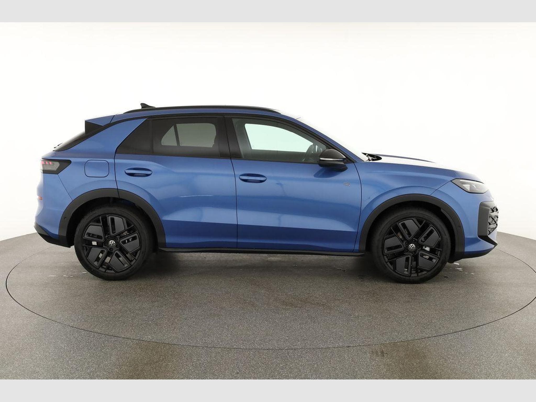 VW T-Roc 1.5 eTSI 110 kW R-Line (2026) - Photo 19