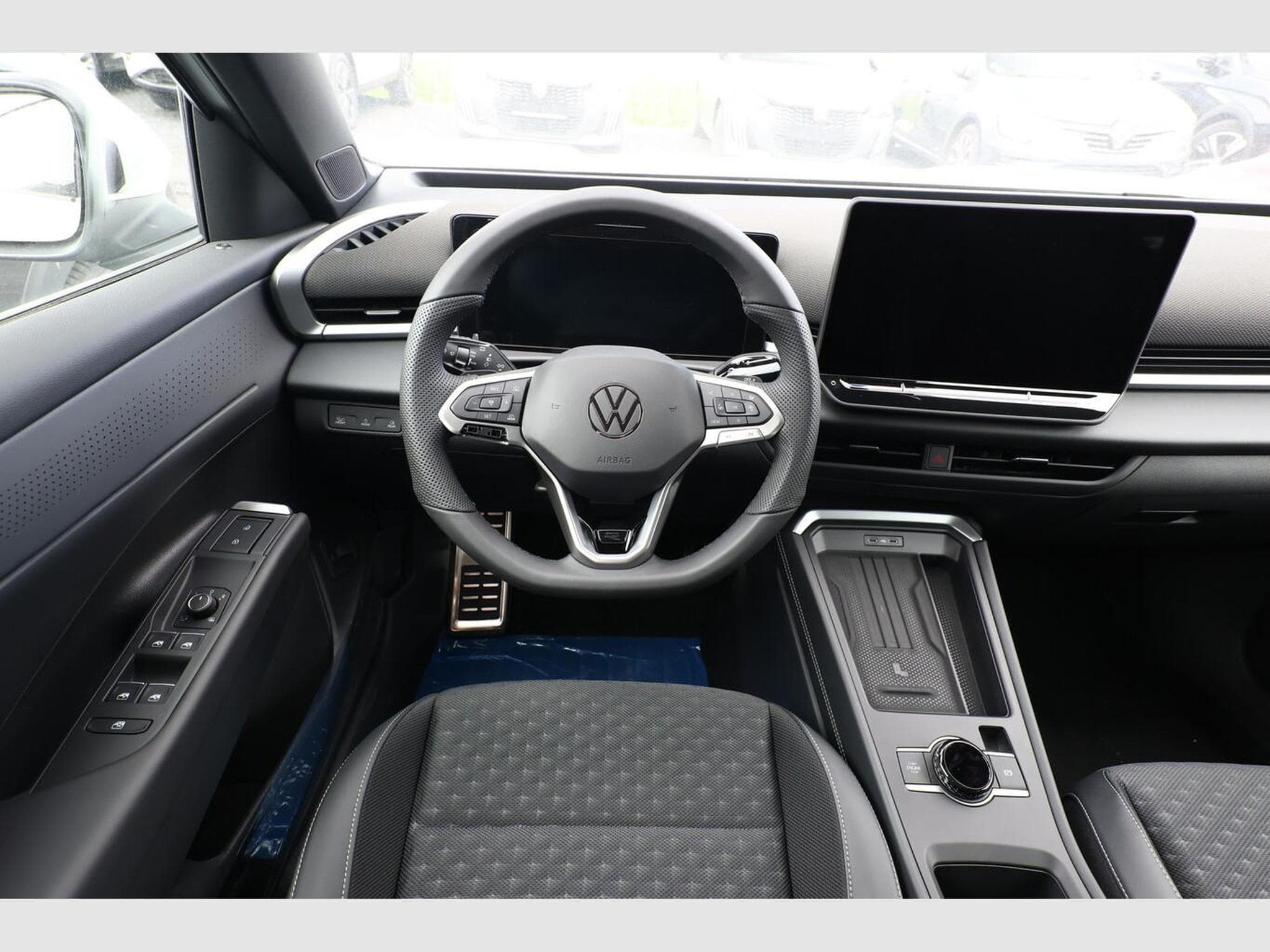 VW T-Roc R-Line (2026) - Photo 7