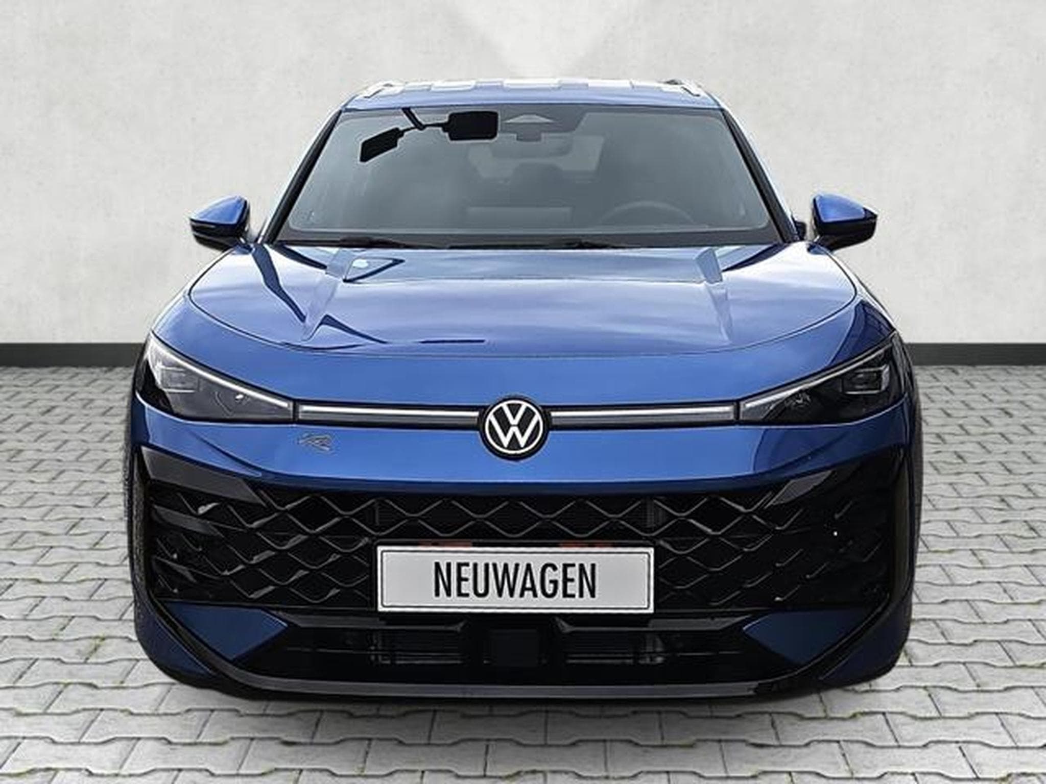 VW T-Roc 1.5 eTSI 110 kW R-Line (2026) - Photo 2