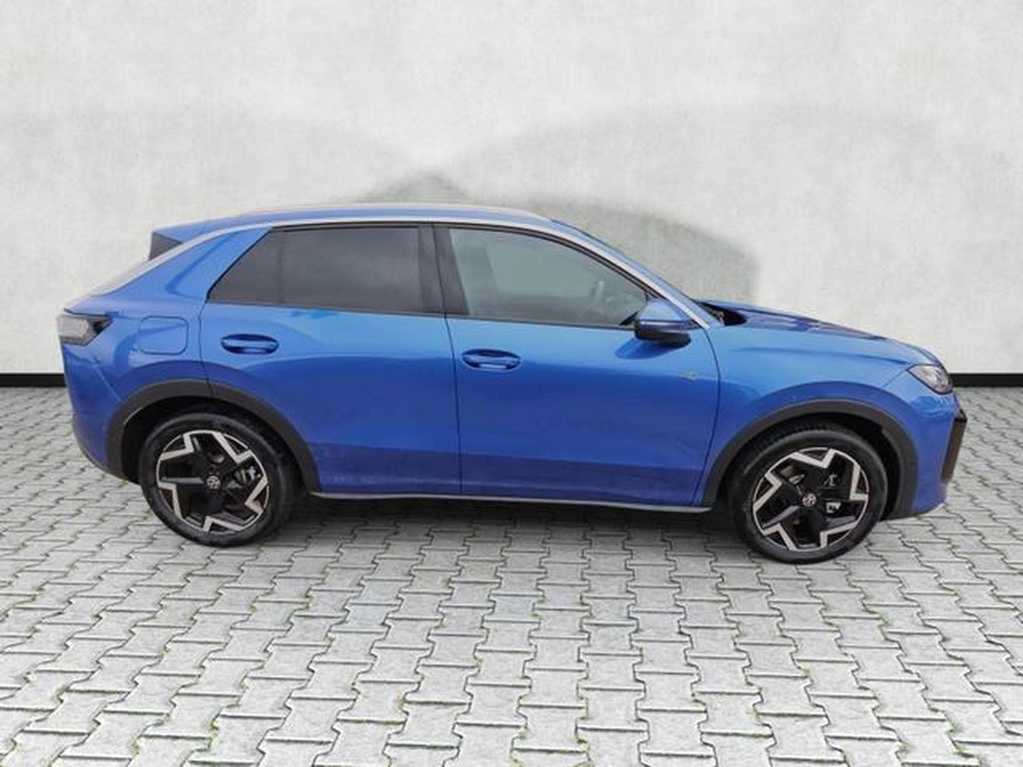 VW T-Roc 1.5 eTSI 110 kW R-Line (2026) - Photo 8