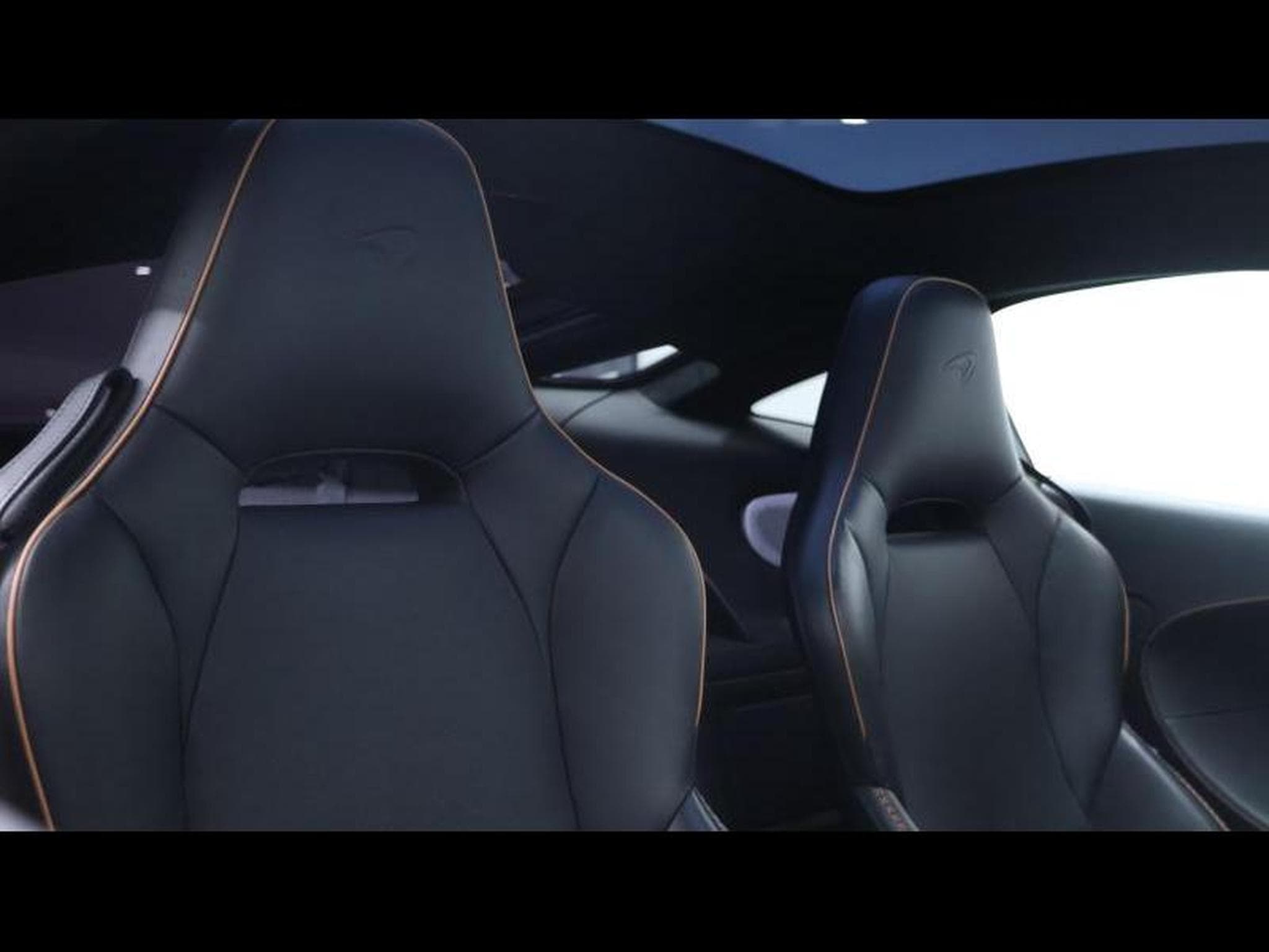 McLaren GT 4.0 V8 620ch Coupé (2022) - Photo 28