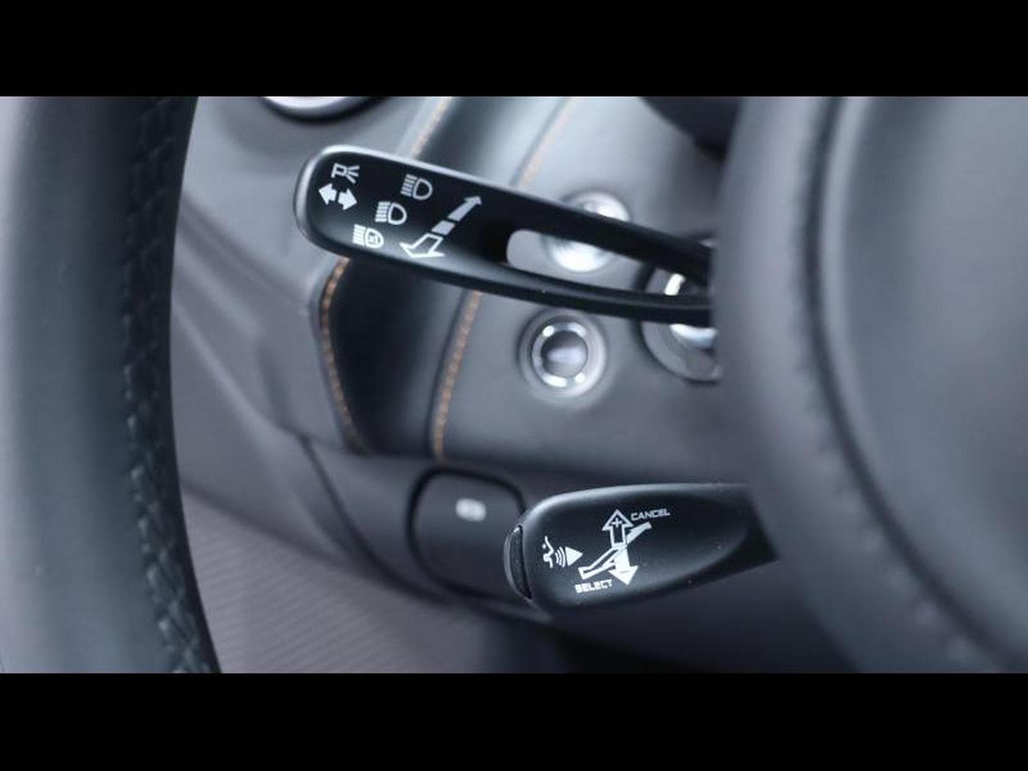 McLaren GT 4.0 V8 620ch Coupé (2022) - Photo 34
