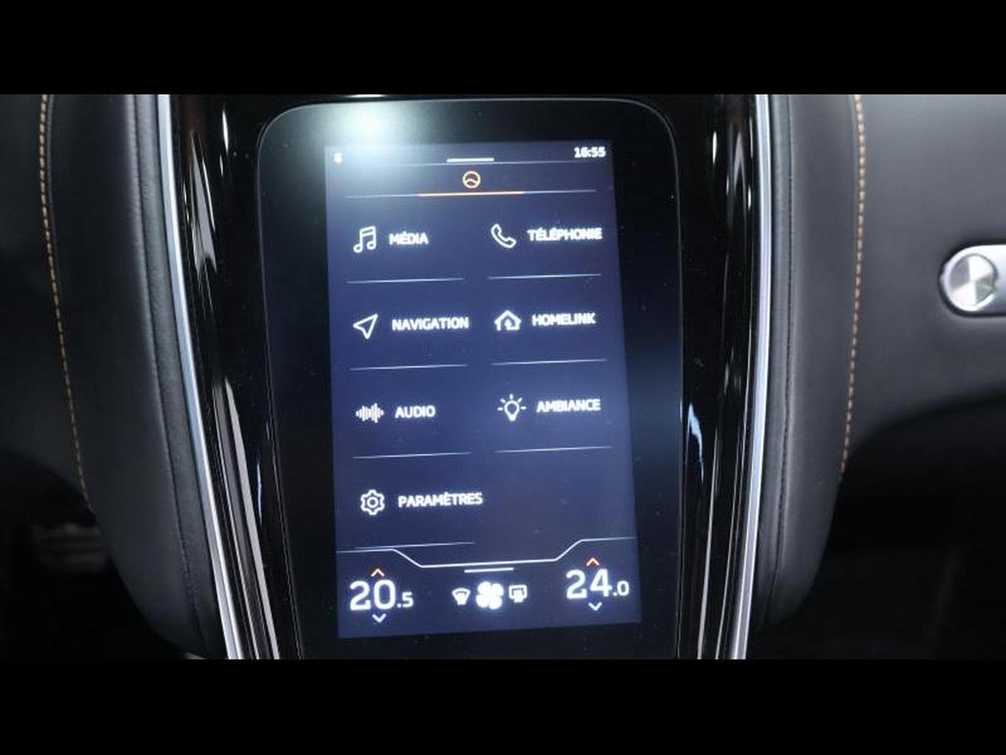 McLaren GT 4.0 V8 620ch Coupé (2022) - Photo 39