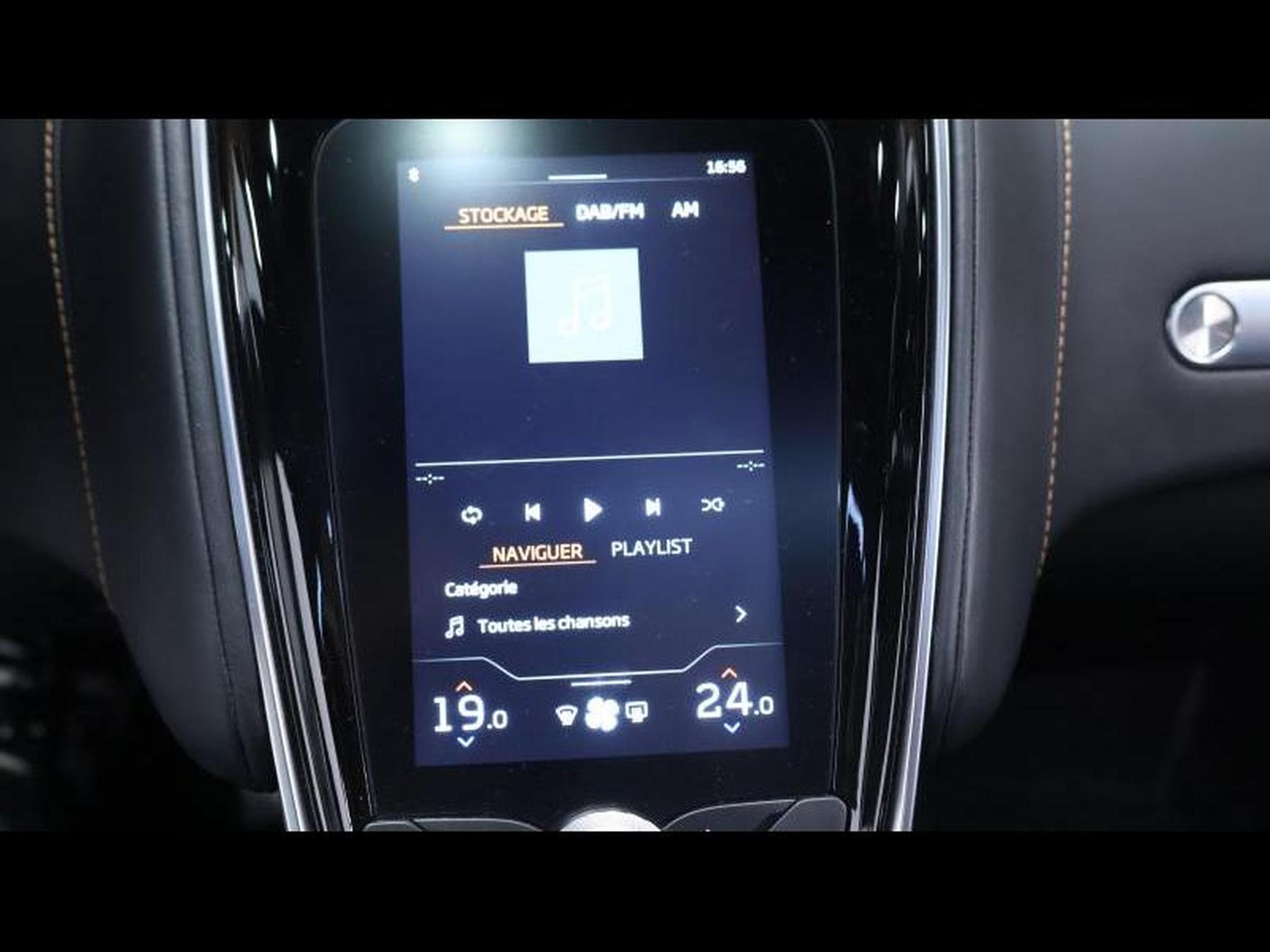 McLaren GT 4.0 V8 620ch Coupé (2022) - Photo 41