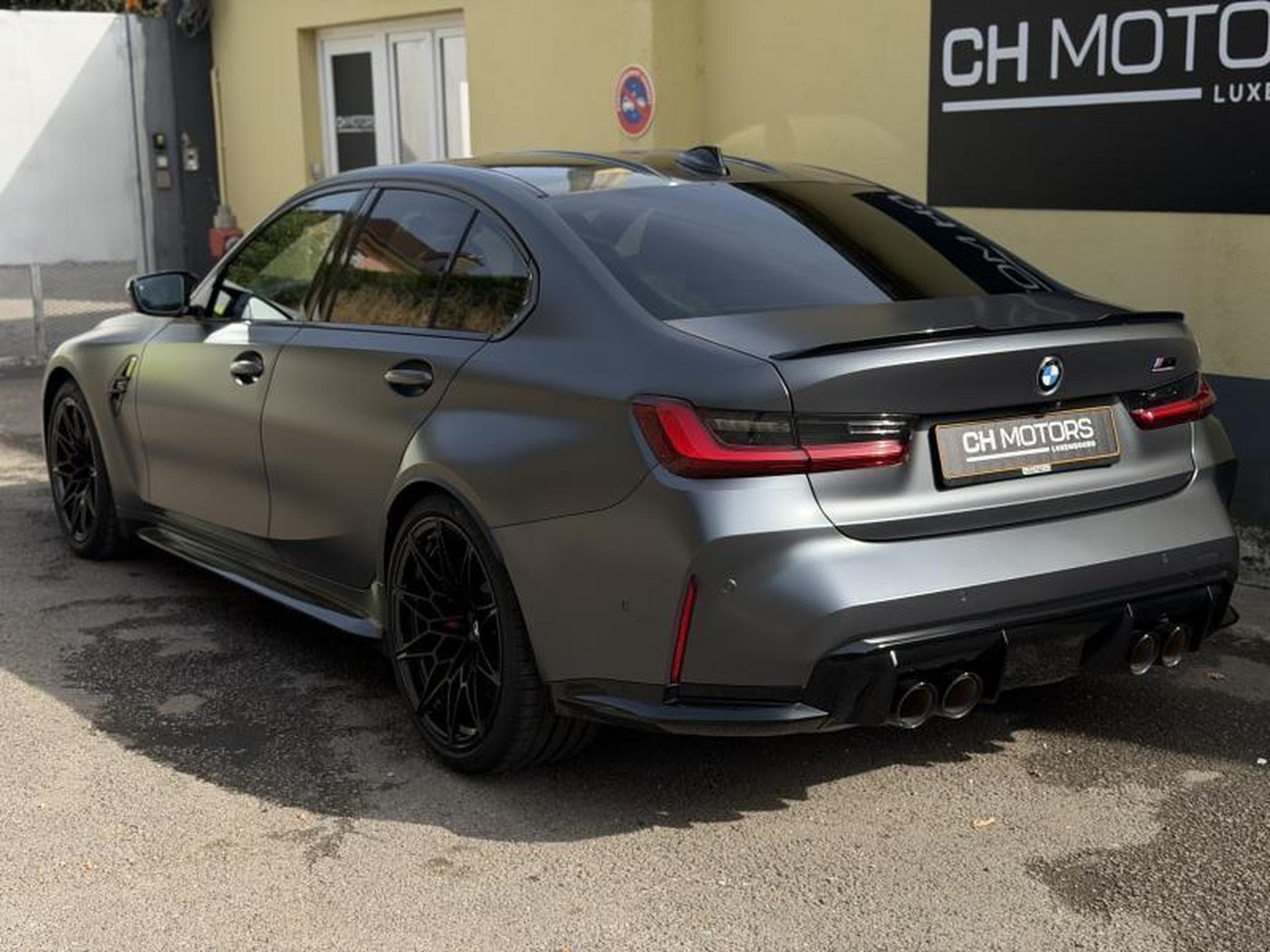 BMW M3 Competition xDrive (2022) - Photo 3
