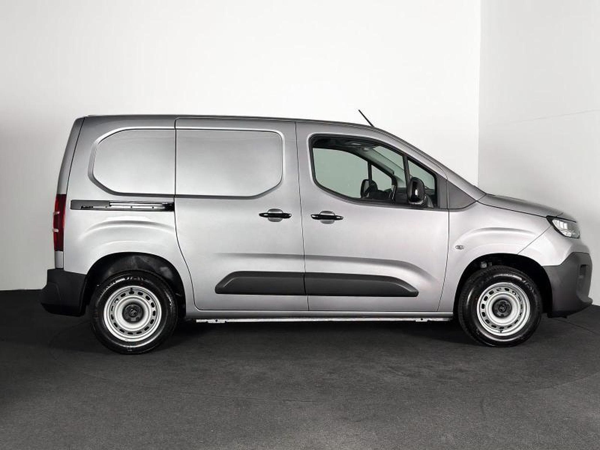 Citroen Berlingo 3 Places 1.5 BLUEHDI 130CH EAT8 S&S *PACK TECHNO NEUF (2026) - Photo 2