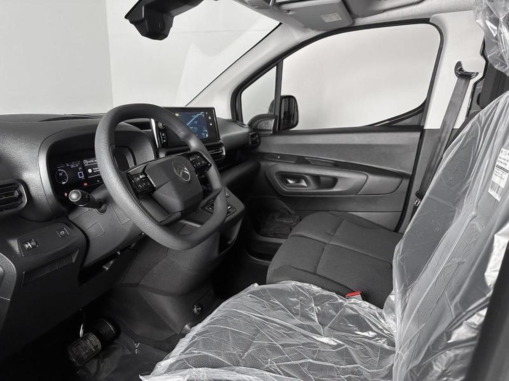 Citroen Berlingo 3 Places 1.5 BLUEHDI 130CH EAT8 S&S *PACK TECHNO NEUF (2026) - Photo 5