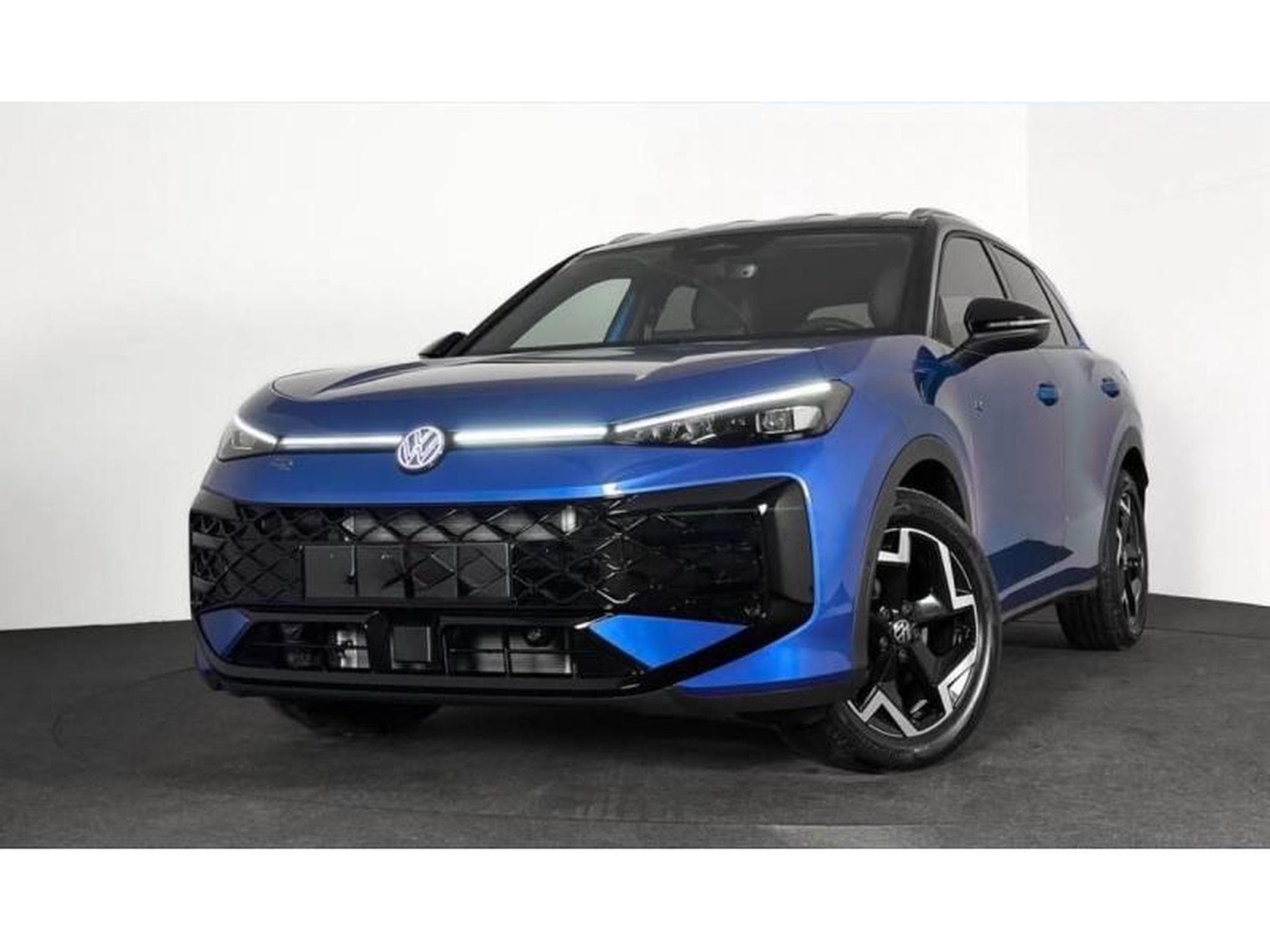 VW T-Roc R-Line 1.5 eTSI 150 DSG (2026) - Photo 1