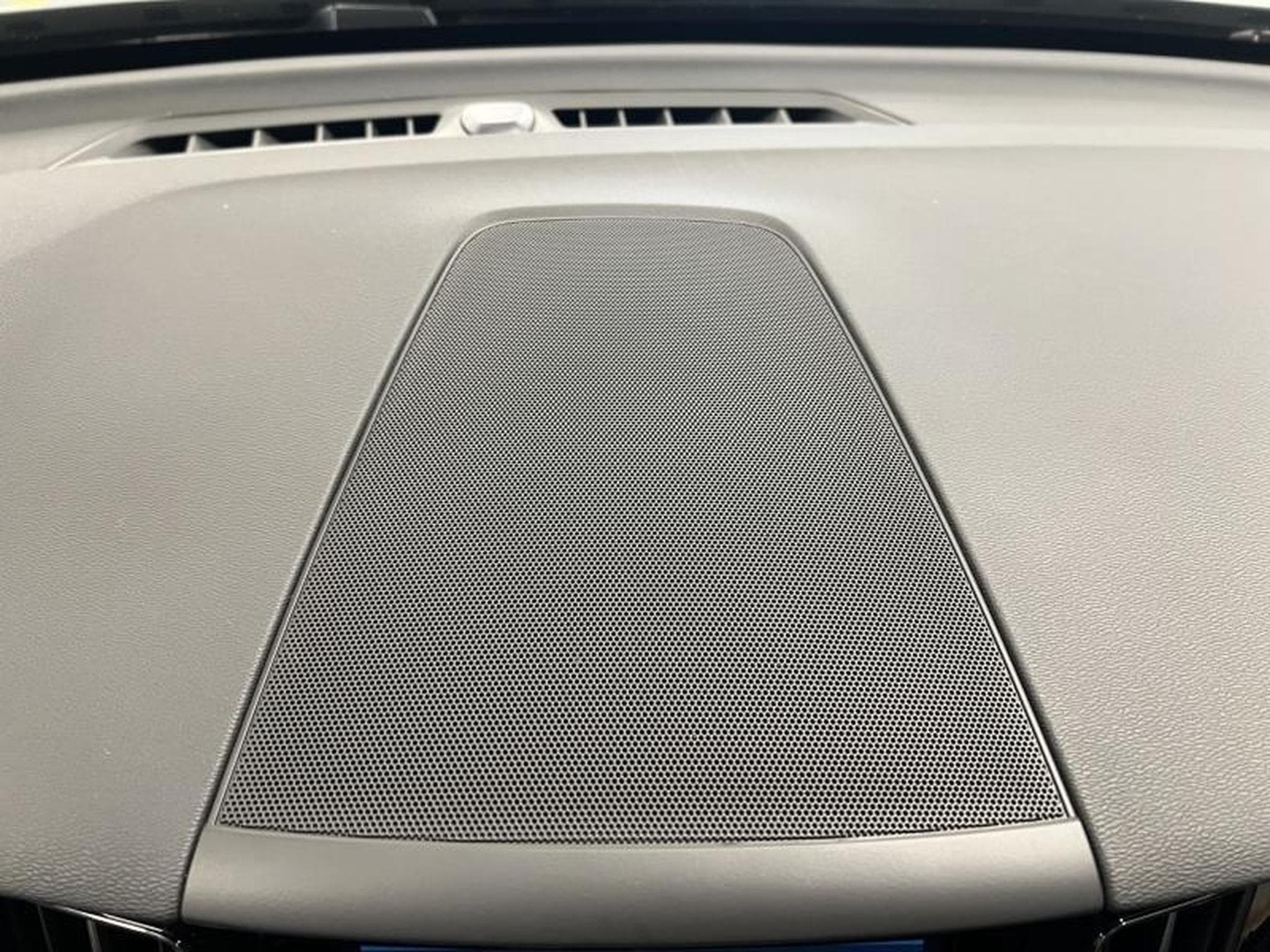 Volvo XC60 Core (2025) - Photo 14