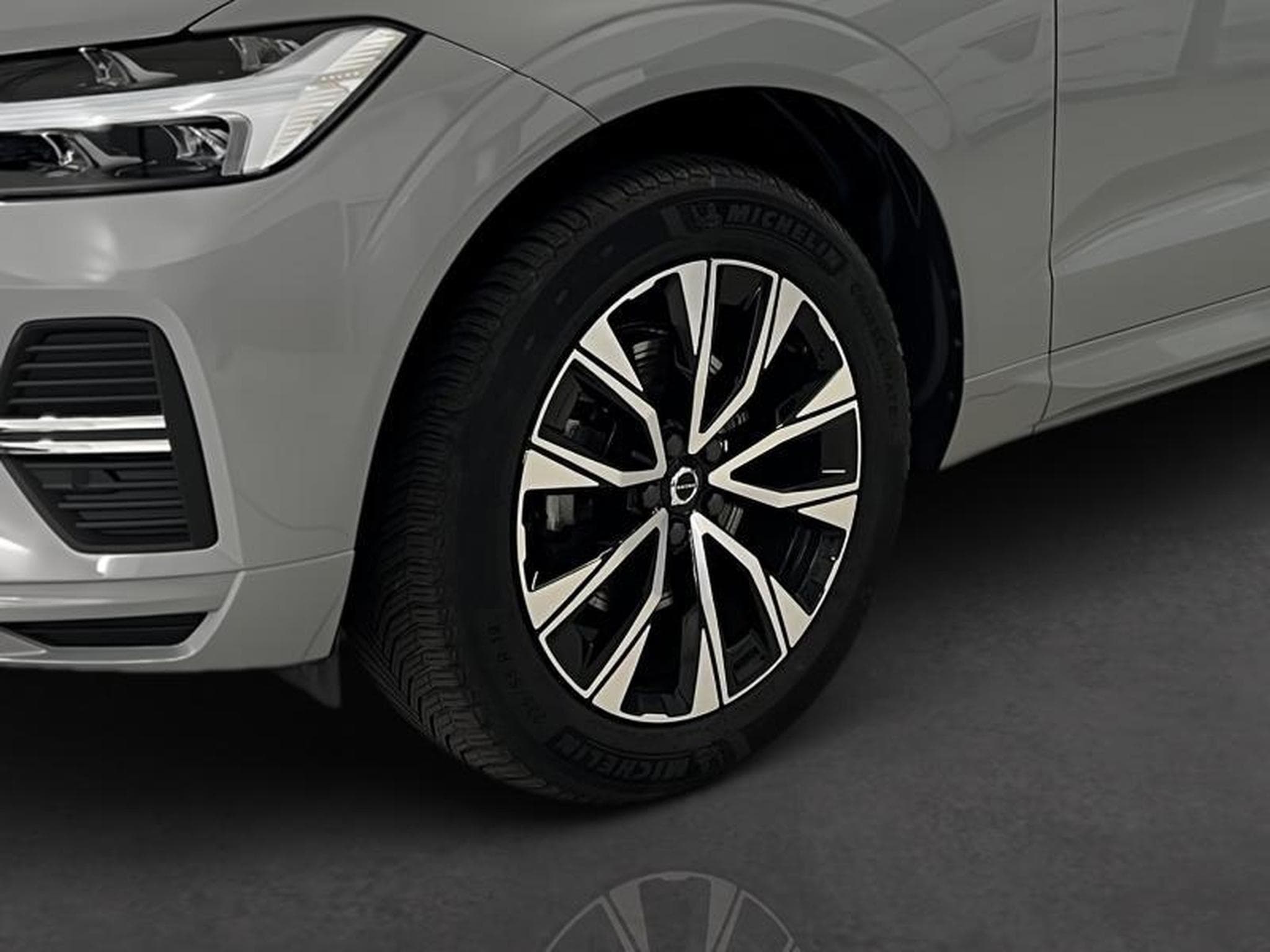 Volvo XC60 Core (2025) - Photo 4