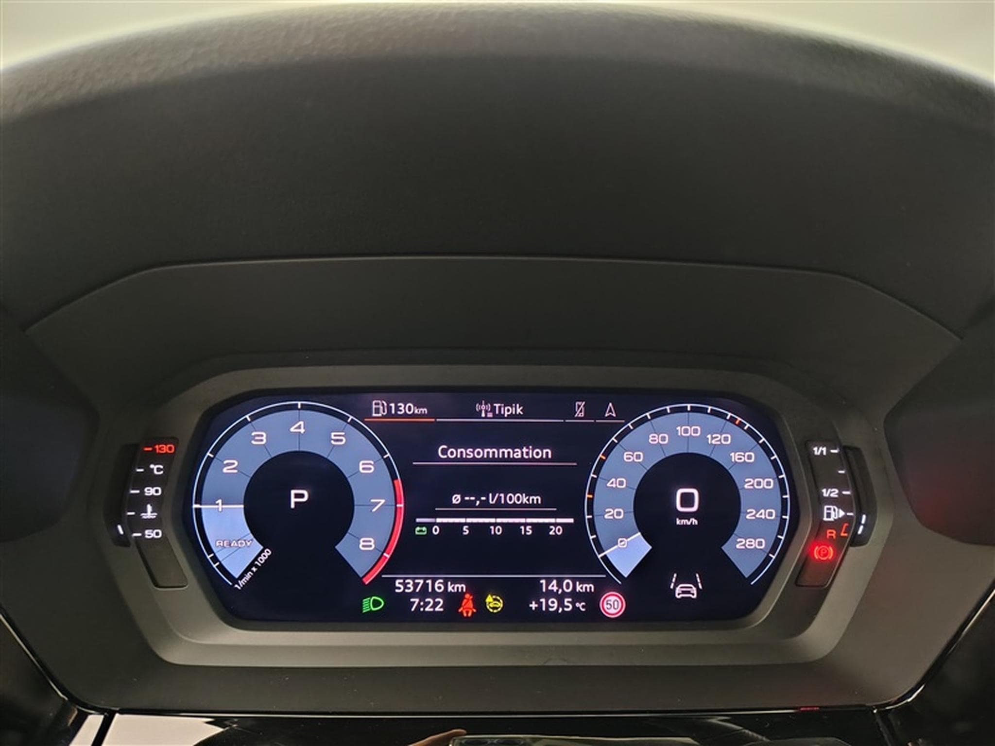 Audi A3 30 TFSI S-Line S-Tronic  Navi / Led / PDC (2024) - Photo 10