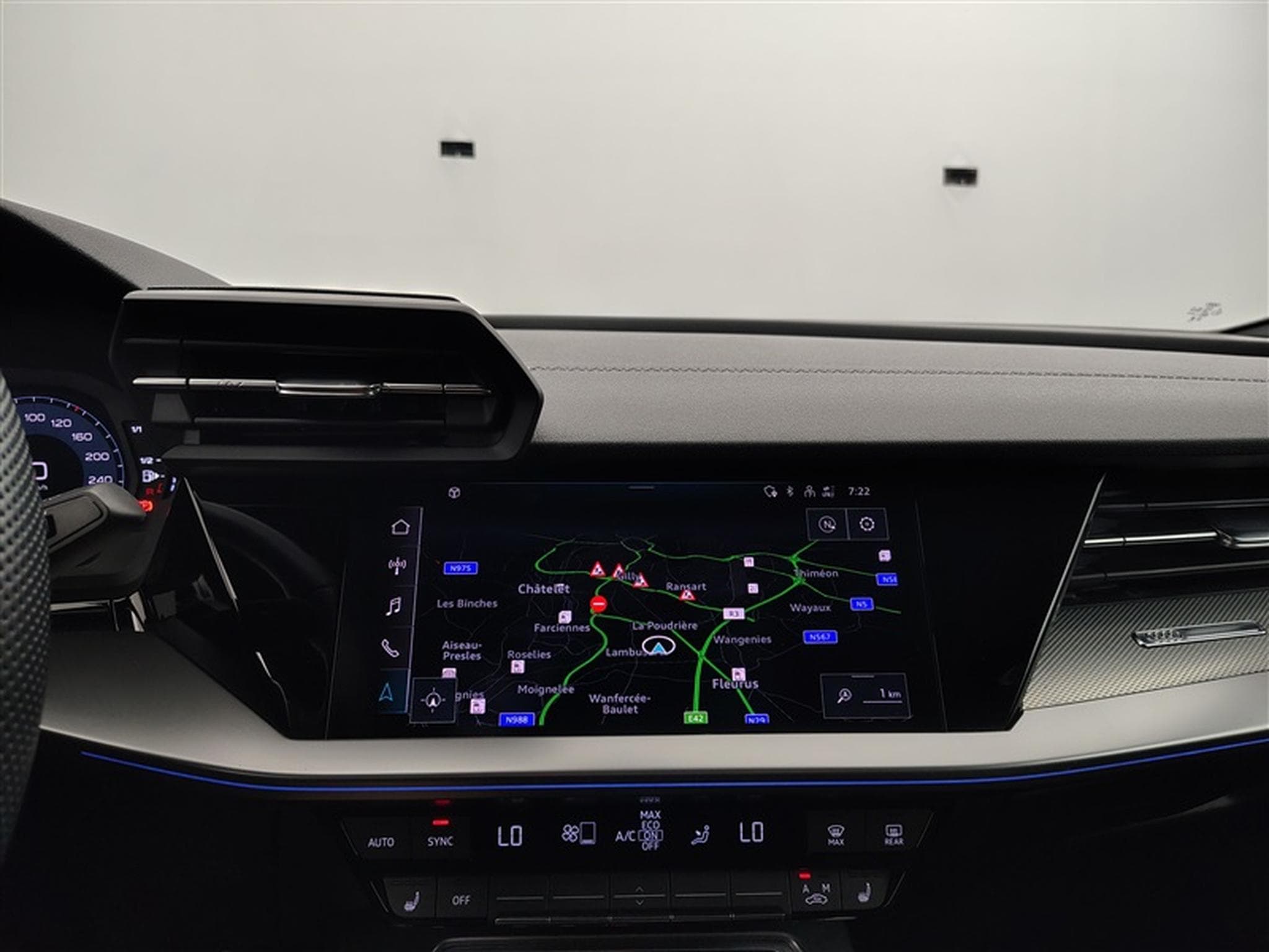 Audi A3 30 TFSI S-Line S-Tronic  Navi / Led / PDC (2024) - Photo 11