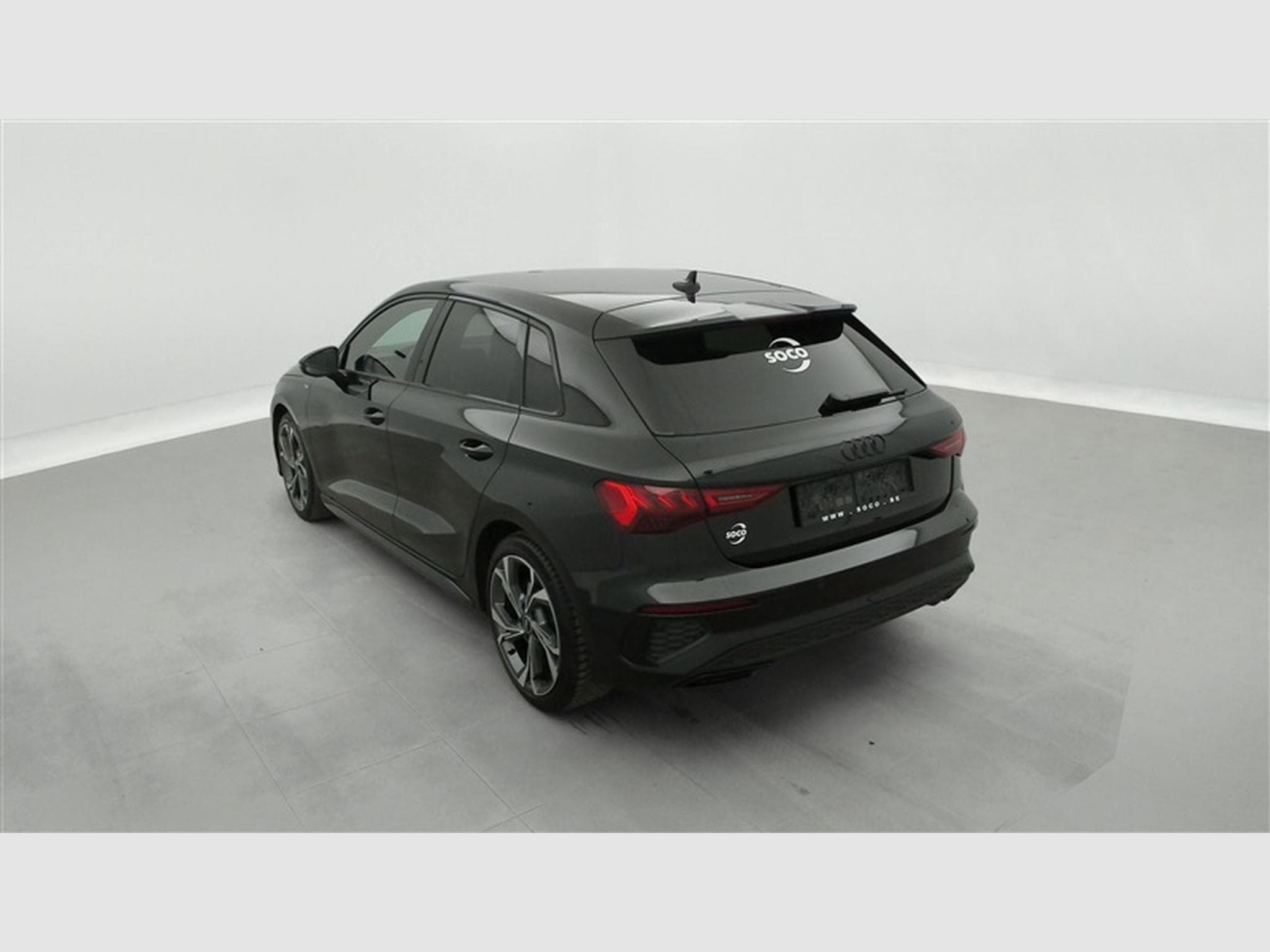 Audi A3 30 TFSI S-Line S-Tronic  Navi / Led / PDC (2024) - Photo 2