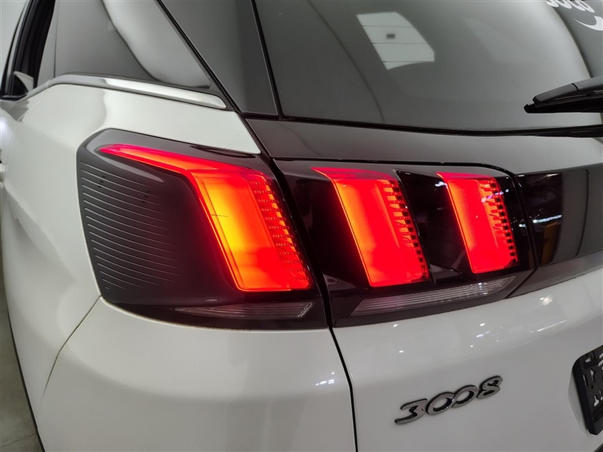 Peugeot 3008 1.2 PureTech GT Line (EU6.3) (2020) - Photo 16