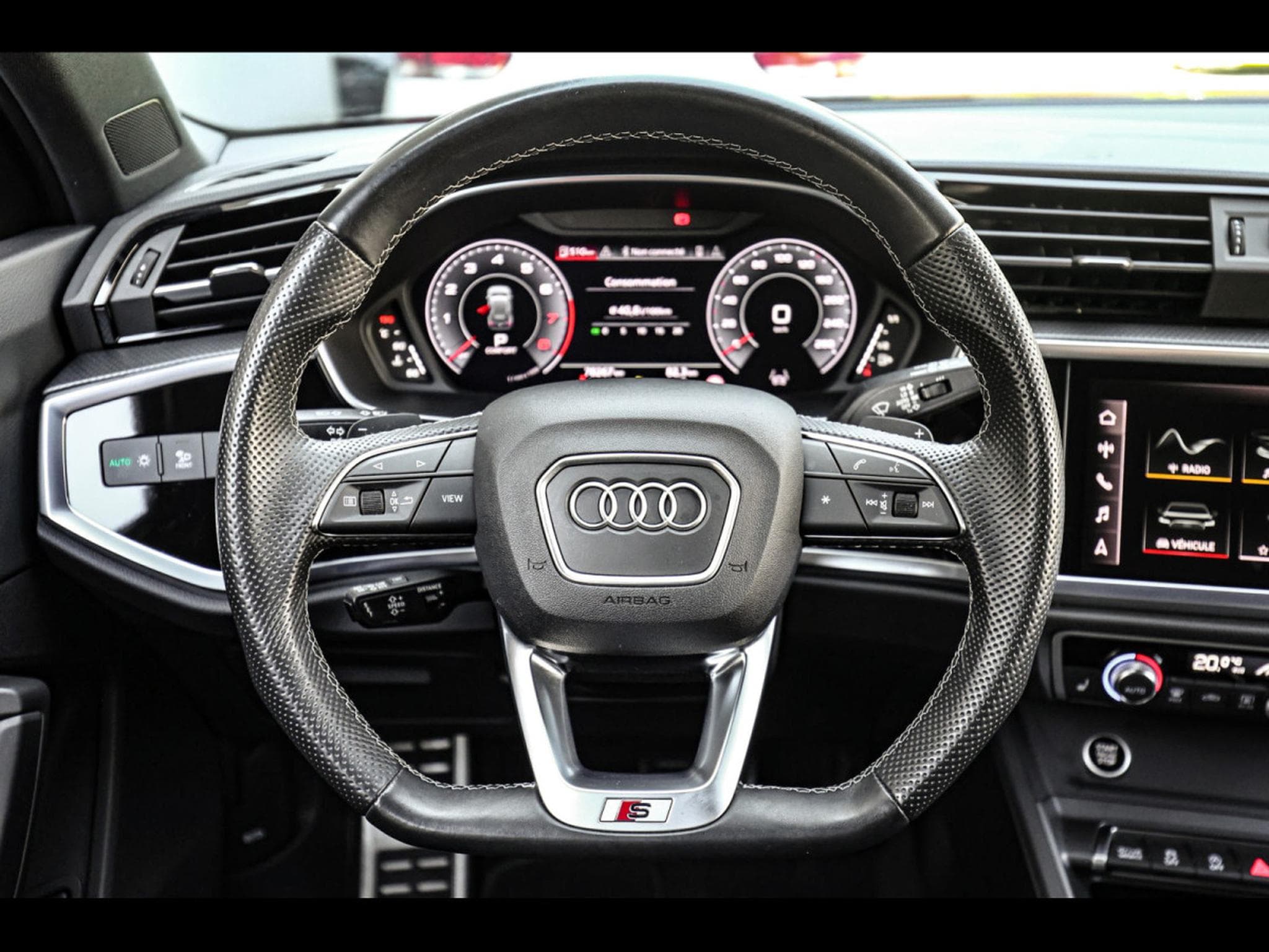 Audi Q3 45 2.0 TFSI (245 CH) QUATTRO S-TRONIC S-LINE – CHRONOS GREY (2021) - Photo 12