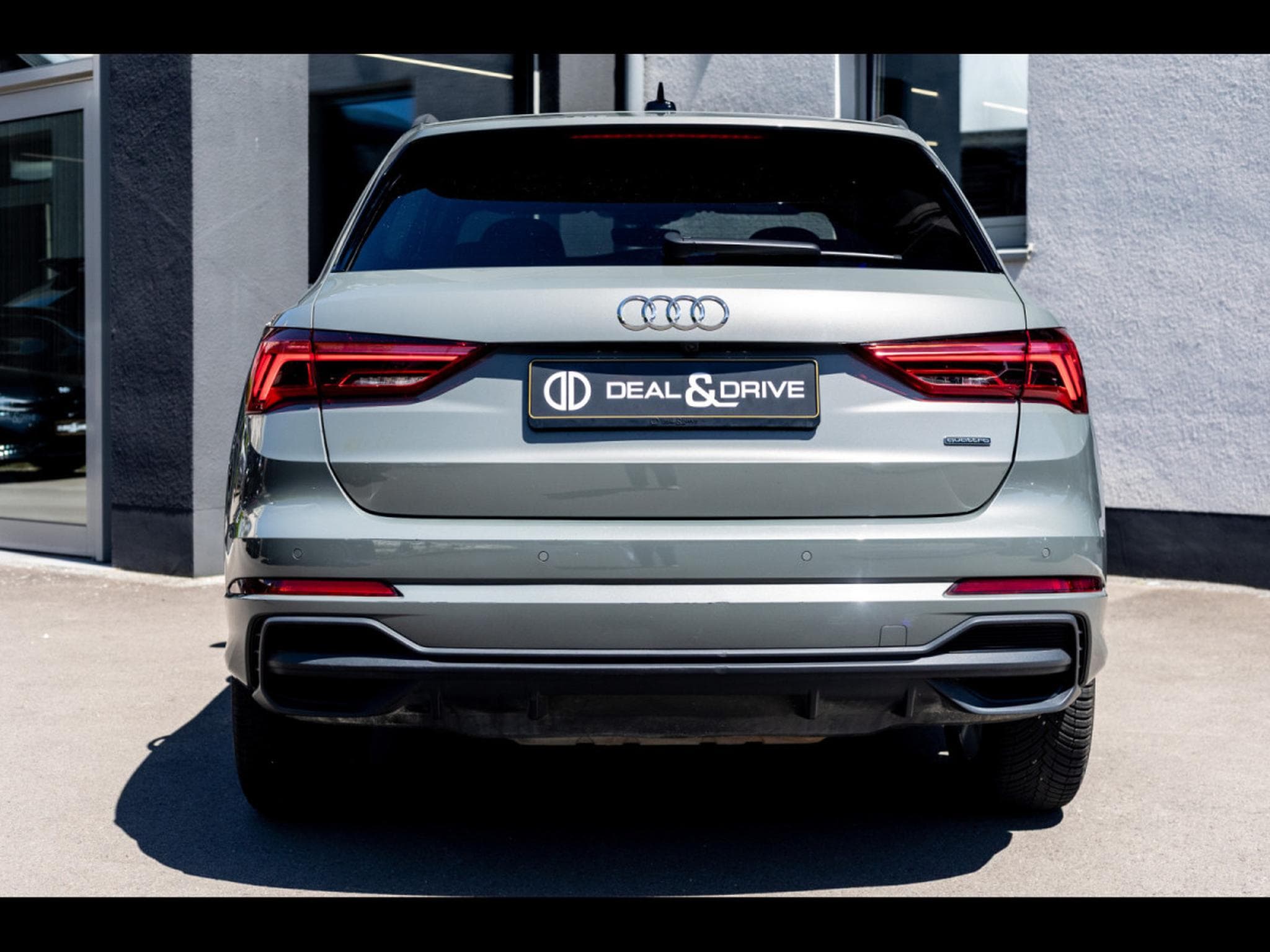 Audi Q3 45 2.0 TFSI (245 CH) QUATTRO S-TRONIC S-LINE – CHRONOS GREY (2021) - Photo 4
