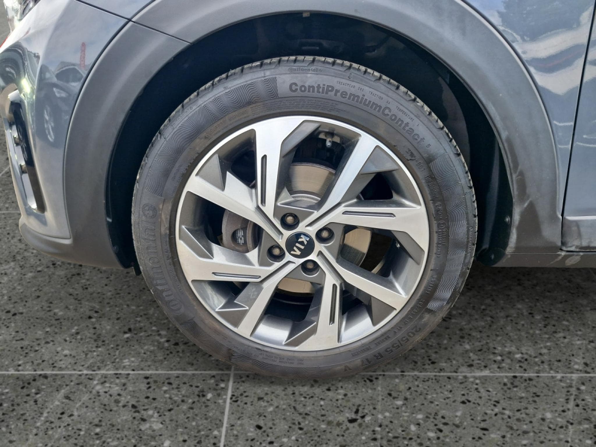 Kia Stonic GT Line1.0T ISG (2022) - Photo 9