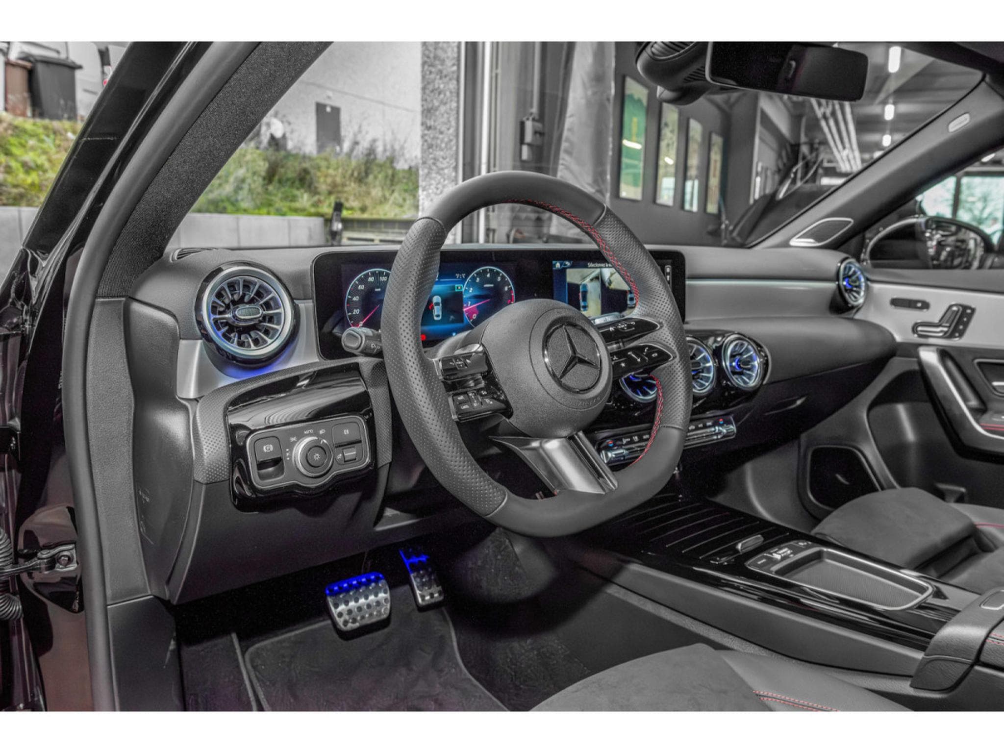 Mercedes A 200 A 200 1.4T 7G-DCT FULL/AMG/PANO/360°/VOLL (2024) - Photo 8