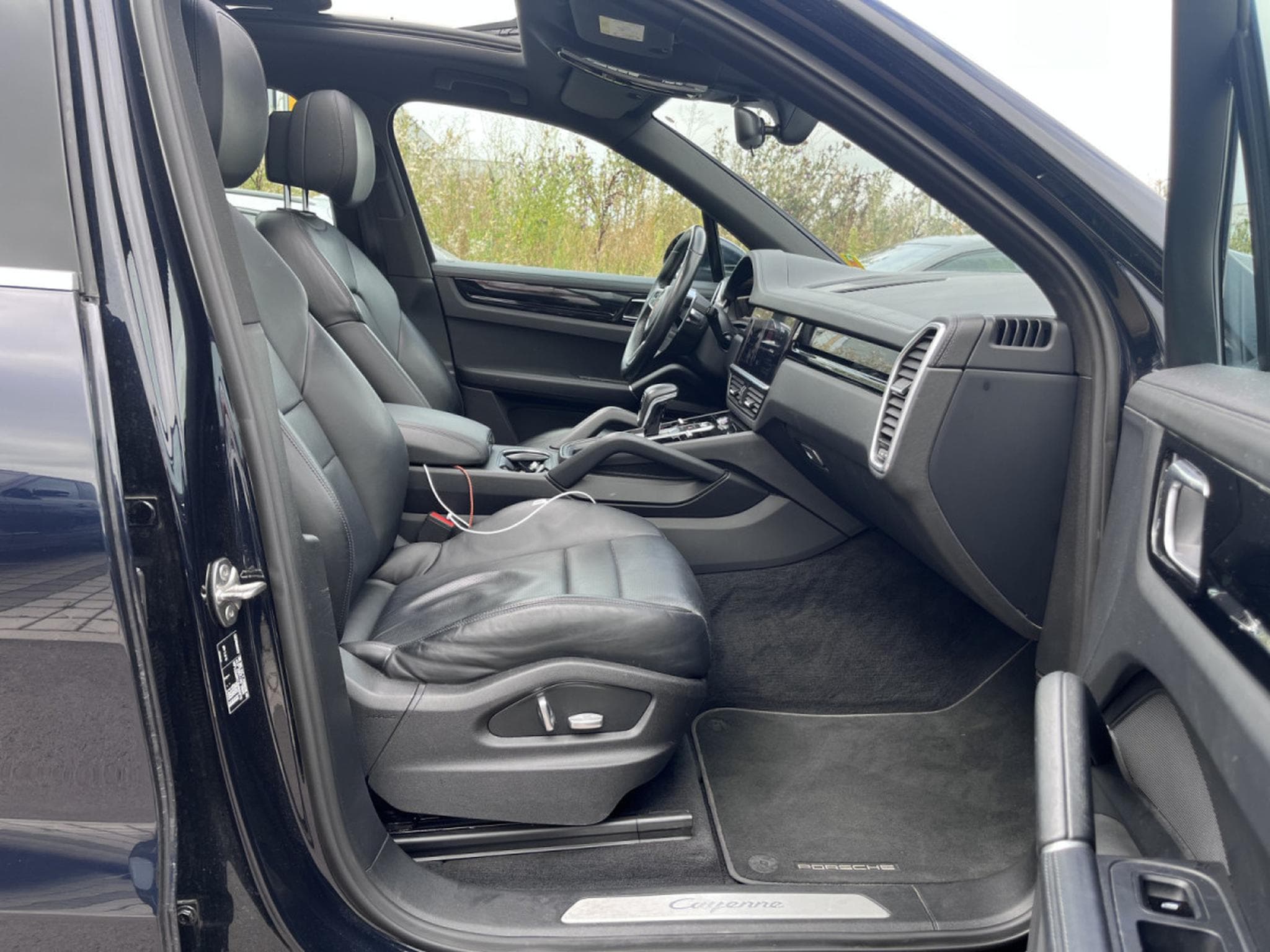 Porsche Cayenne 3.0 V6/PANORAMA/KAMERA/21/1ST H/VOLL SERVICE PORSCHE (2018) - Photo 13