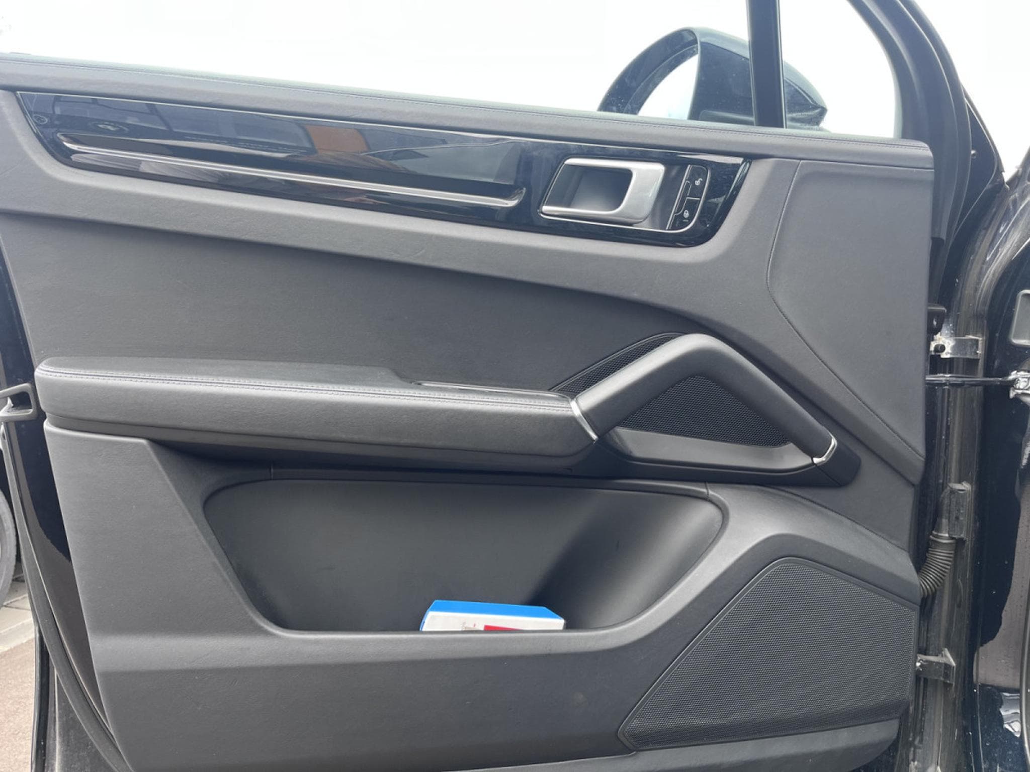 Porsche Cayenne 3.0 V6/PANORAMA/KAMERA/21/1ST H/VOLL SERVICE PORSCHE (2018) - Photo 20