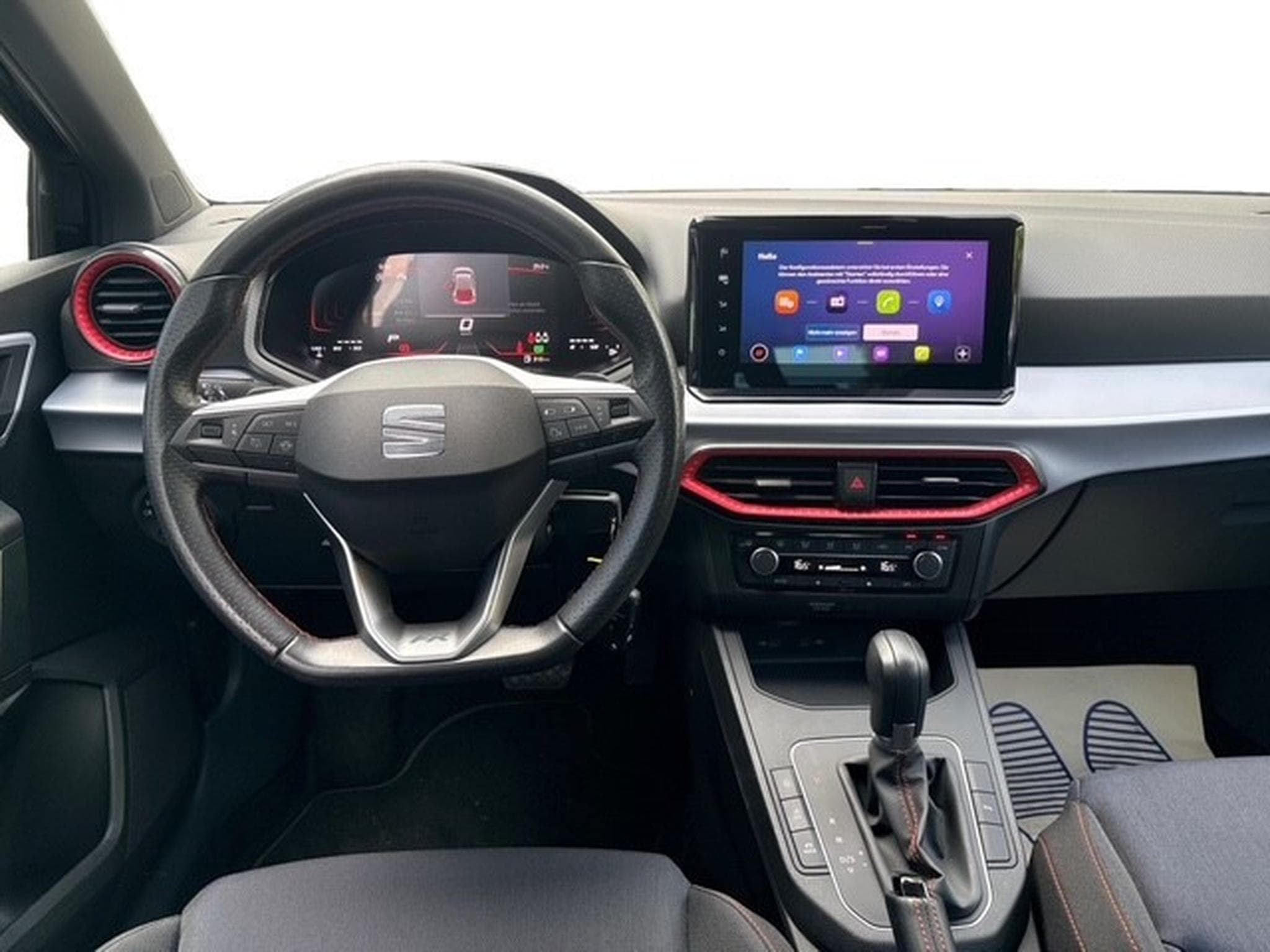 Seat Ibiza 1.0 TSI FR Edition DSG (2024) - Photo 8