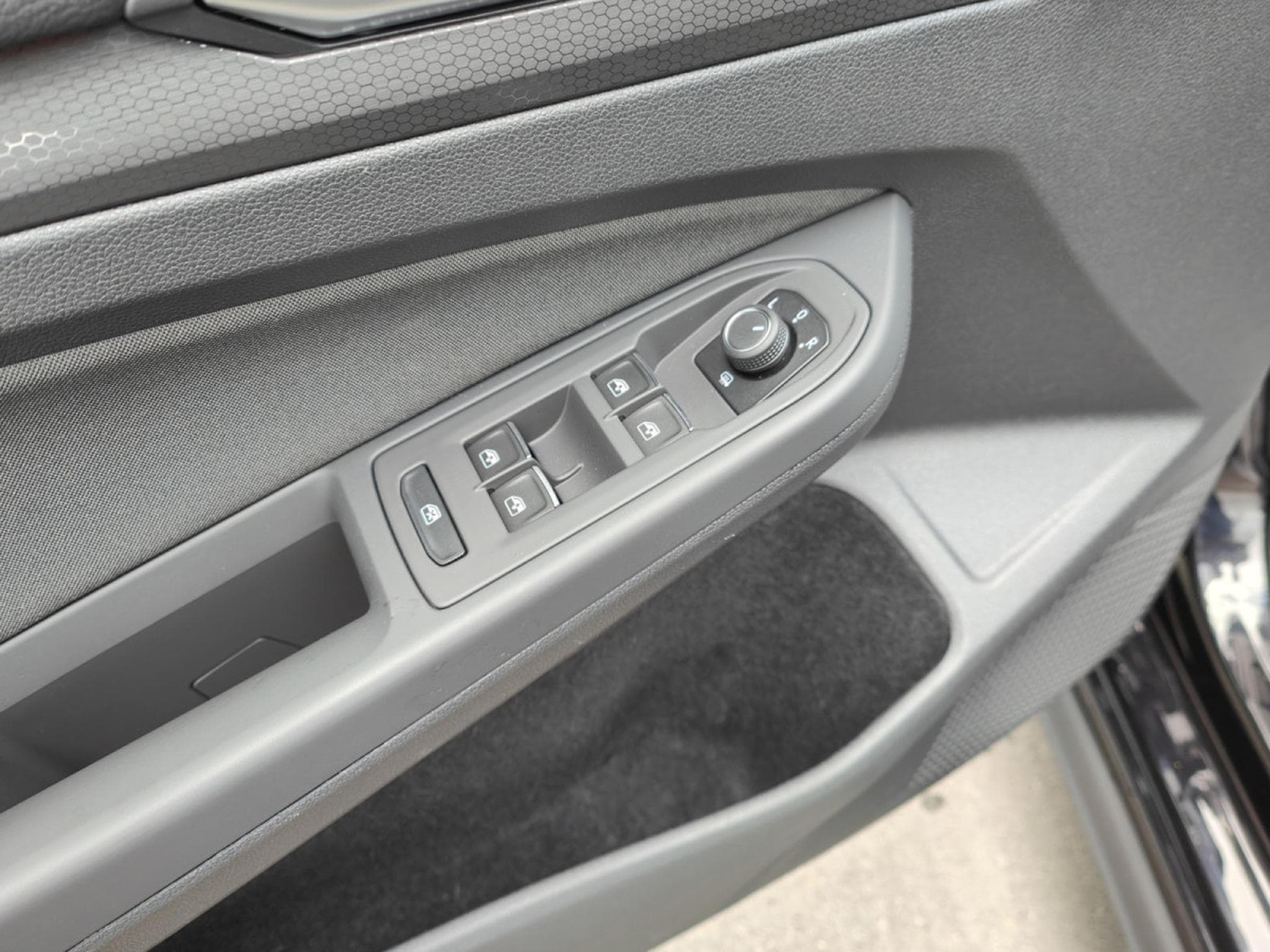 VW Golf GTI 2.0 TSI DSG CARPLAY ECLAIRAGE AMBIANCE GPS LED (2022) - Photo 12