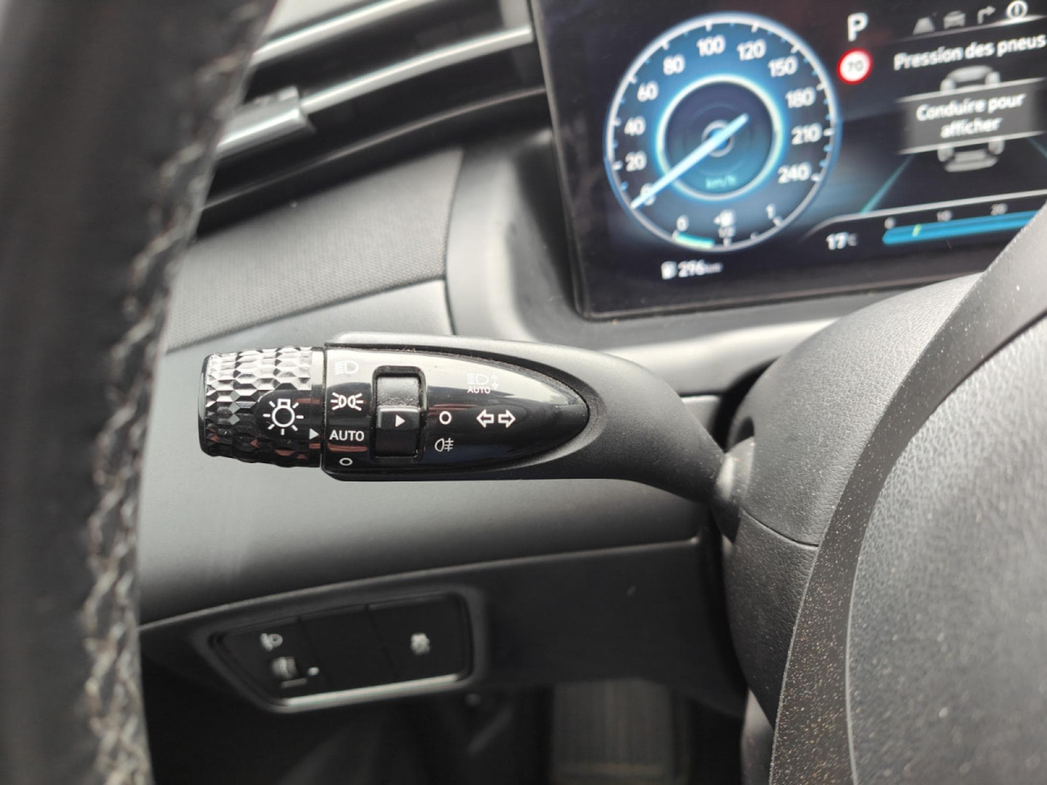 Hyundai Tucson 1.6 CRDI DCT CARPLAY GPS BLUETOOTH CAMERA (2022) - Photo 19