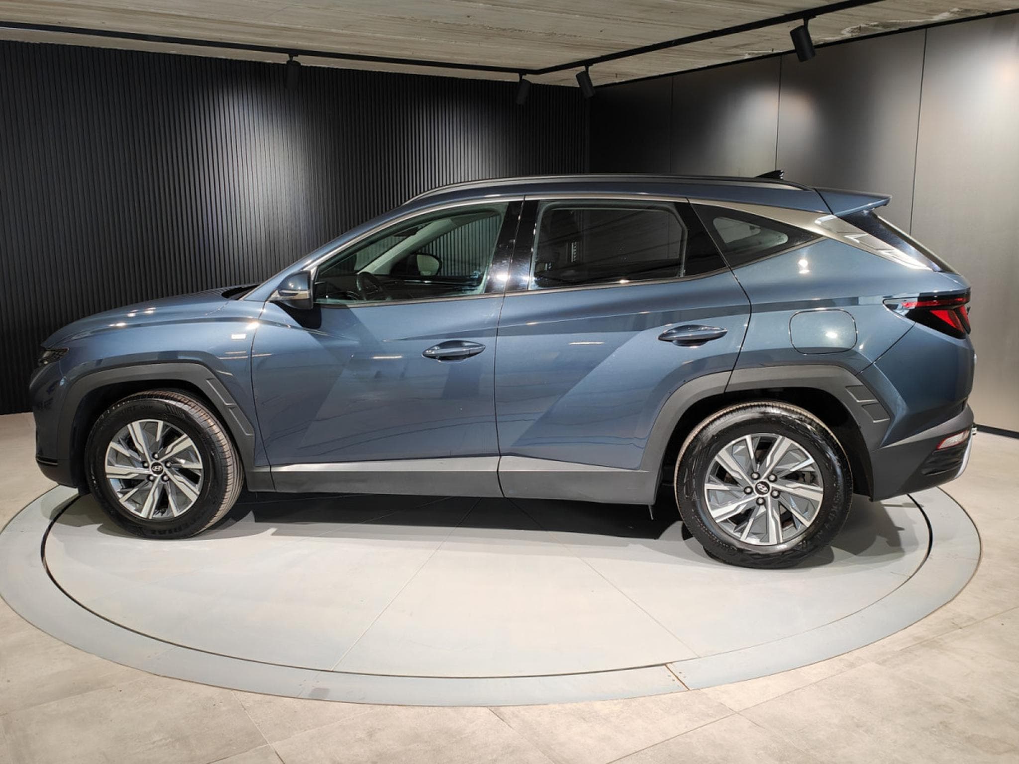 Hyundai Tucson 1.6 CRDI DCT CARPLAY GPS BLUETOOTH CAMERA (2022) - Photo 4