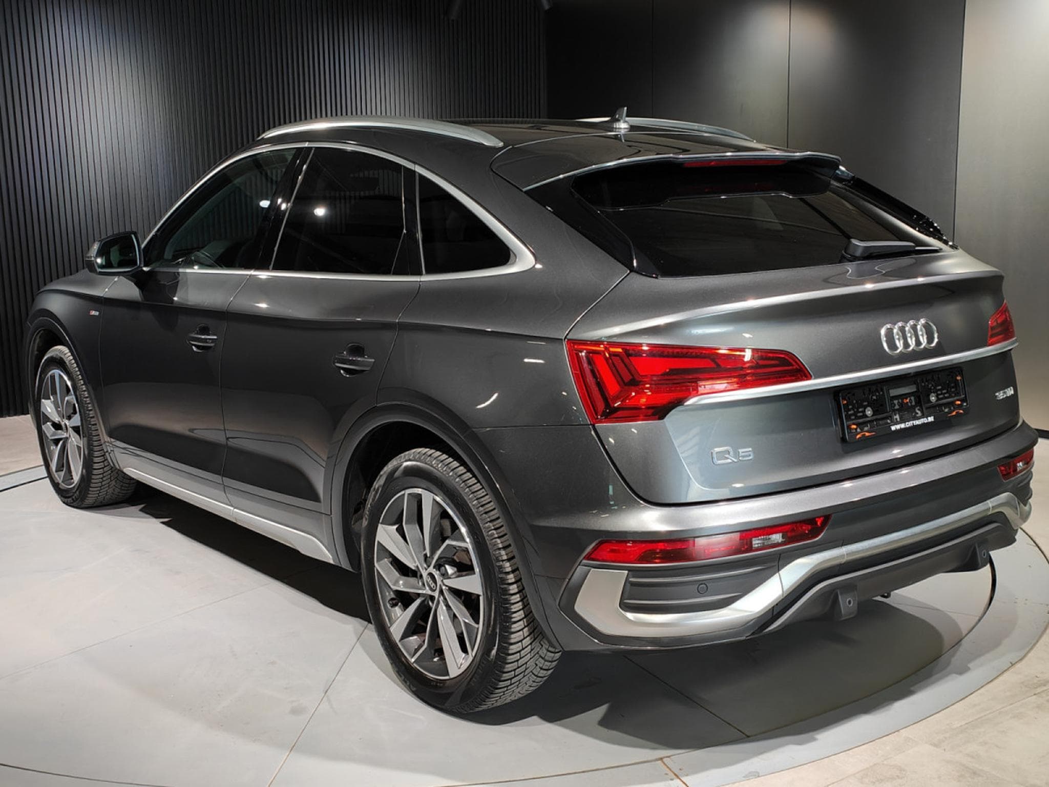 Audi Q5 Q5 SPORTBACK 35 TDI S-TRONIC S-LINE CARPLAY CUIR GPS BLUETOO (2021) - Photo 4