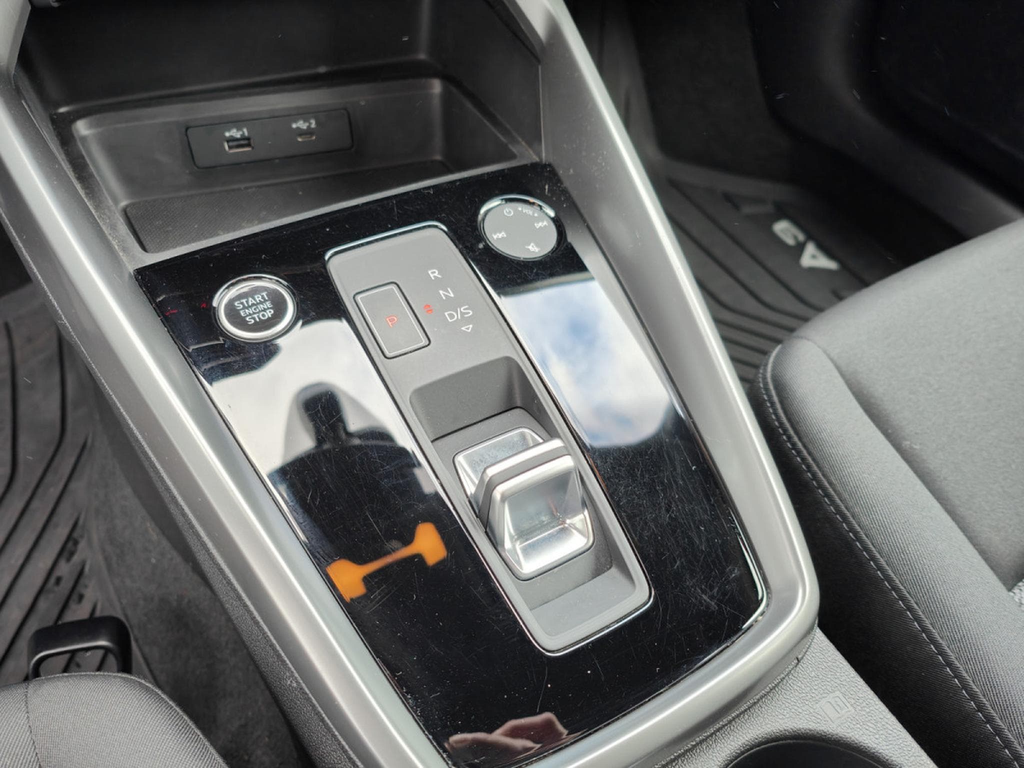 Audi A3 A3 SPORTBACK 35 TDI S TRONIC GPS CARPLAY CAMERA APS AV/AR (2020) - Photo 12
