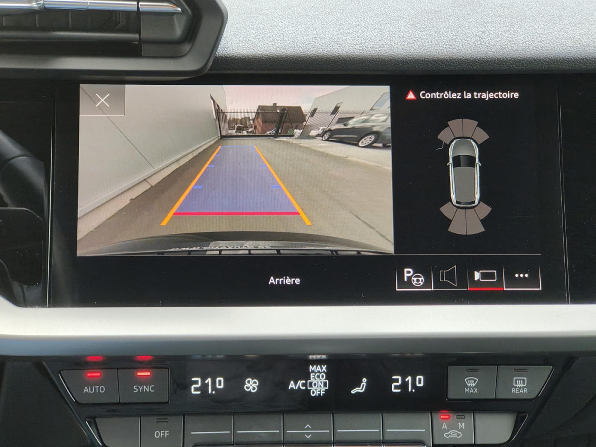 Audi A3 A3 SPORTBACK 35 TDI S TRONIC GPS CARPLAY CAMERA APS AV/AR (2020) - Photo 15