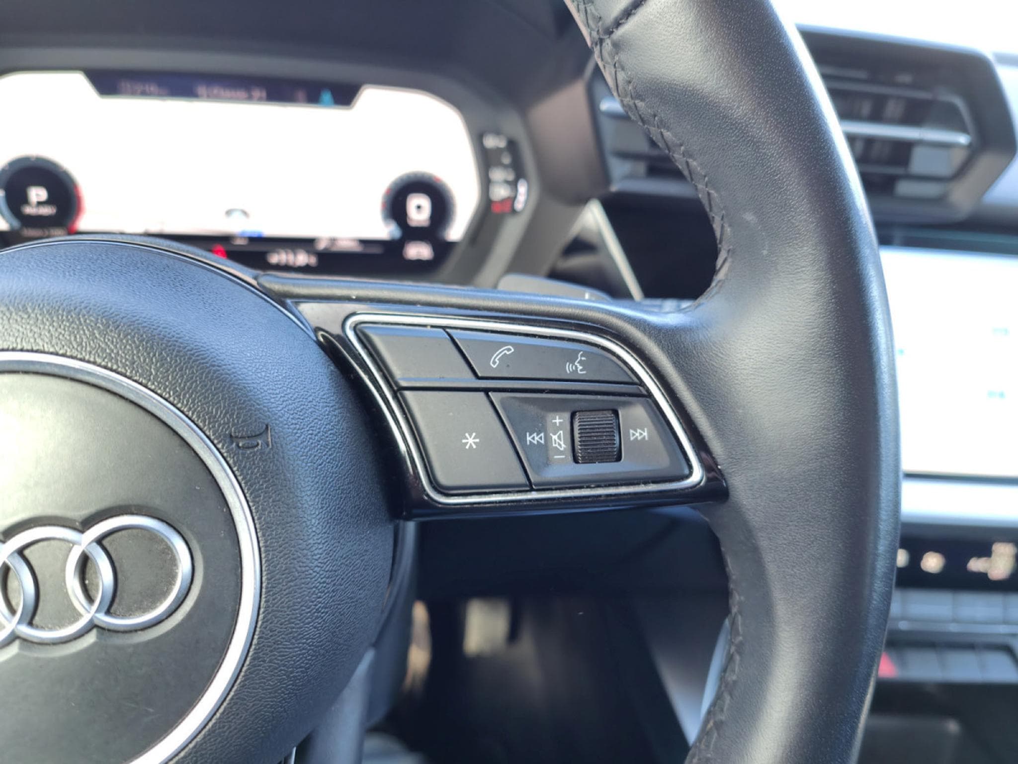 Audi A3 A3 SPORTBACK 35 TDi S-TRONIC CARPLAY VIRTUAL LED (2021) - Photo 19