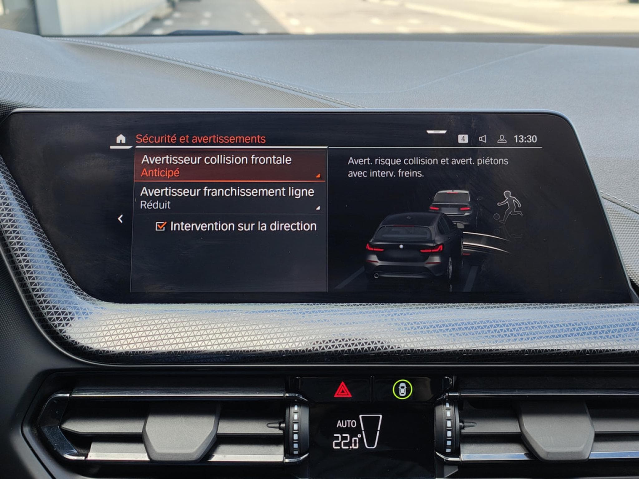 BMW 118 118iA  CARPLAY SIEGES SPORT CHAUFF GPS BLUETOOTH (2023) - Photo 25